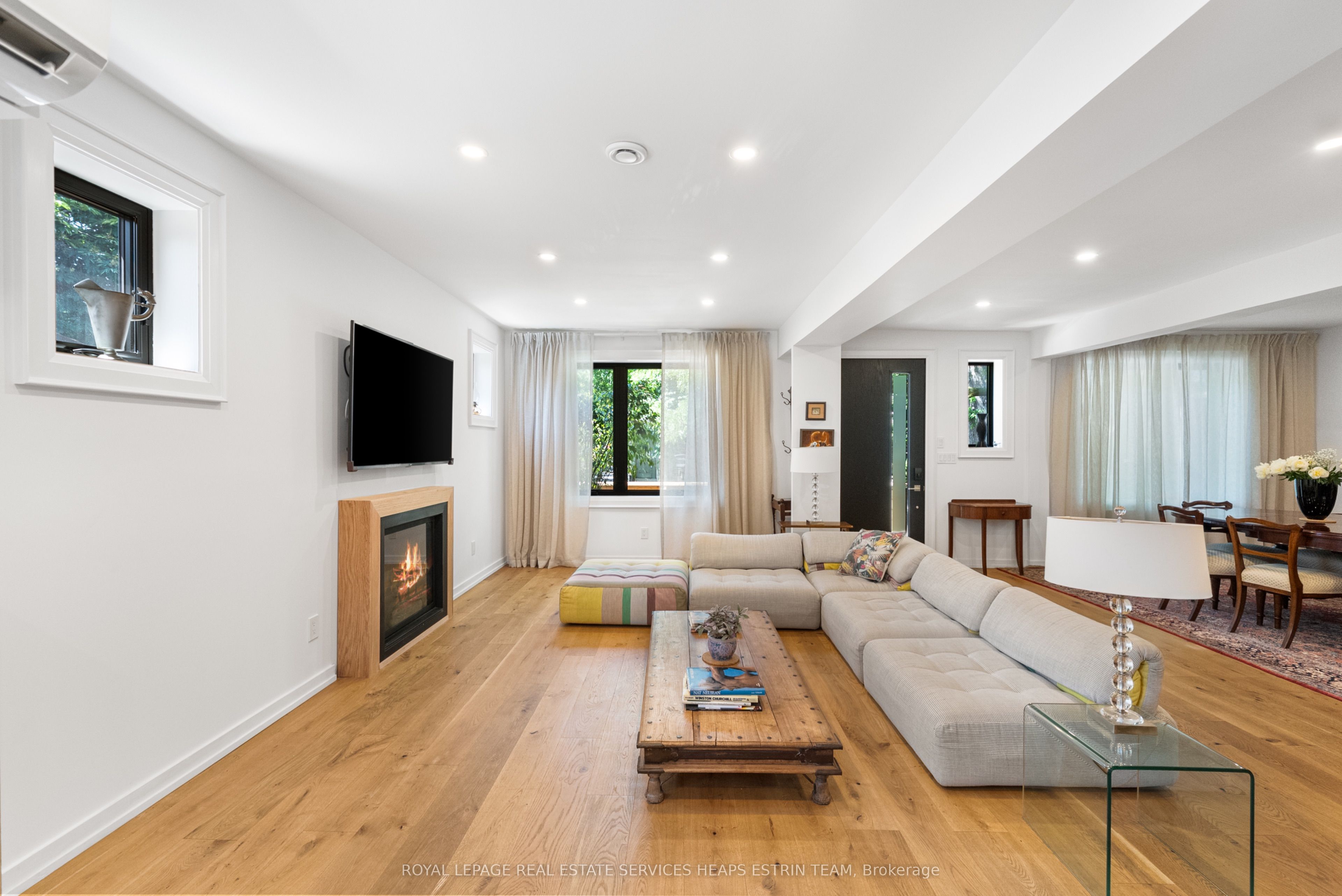 115 Robinson Street Property Photo 8