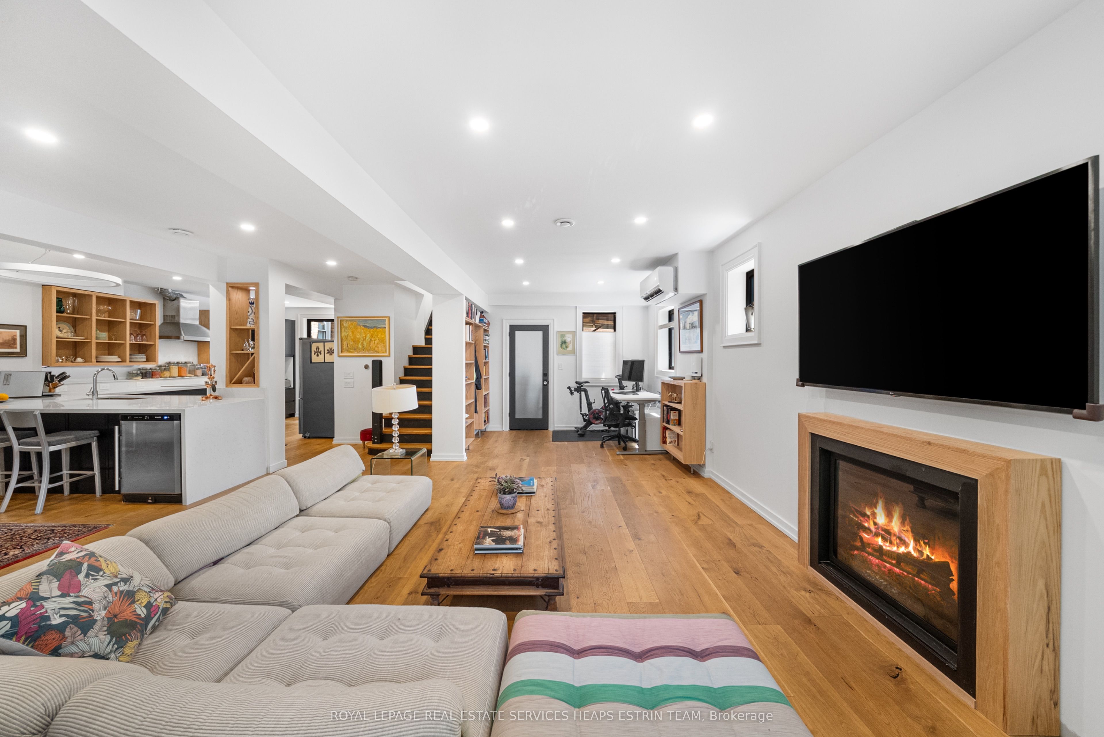 115 Robinson Street Property Photo 14