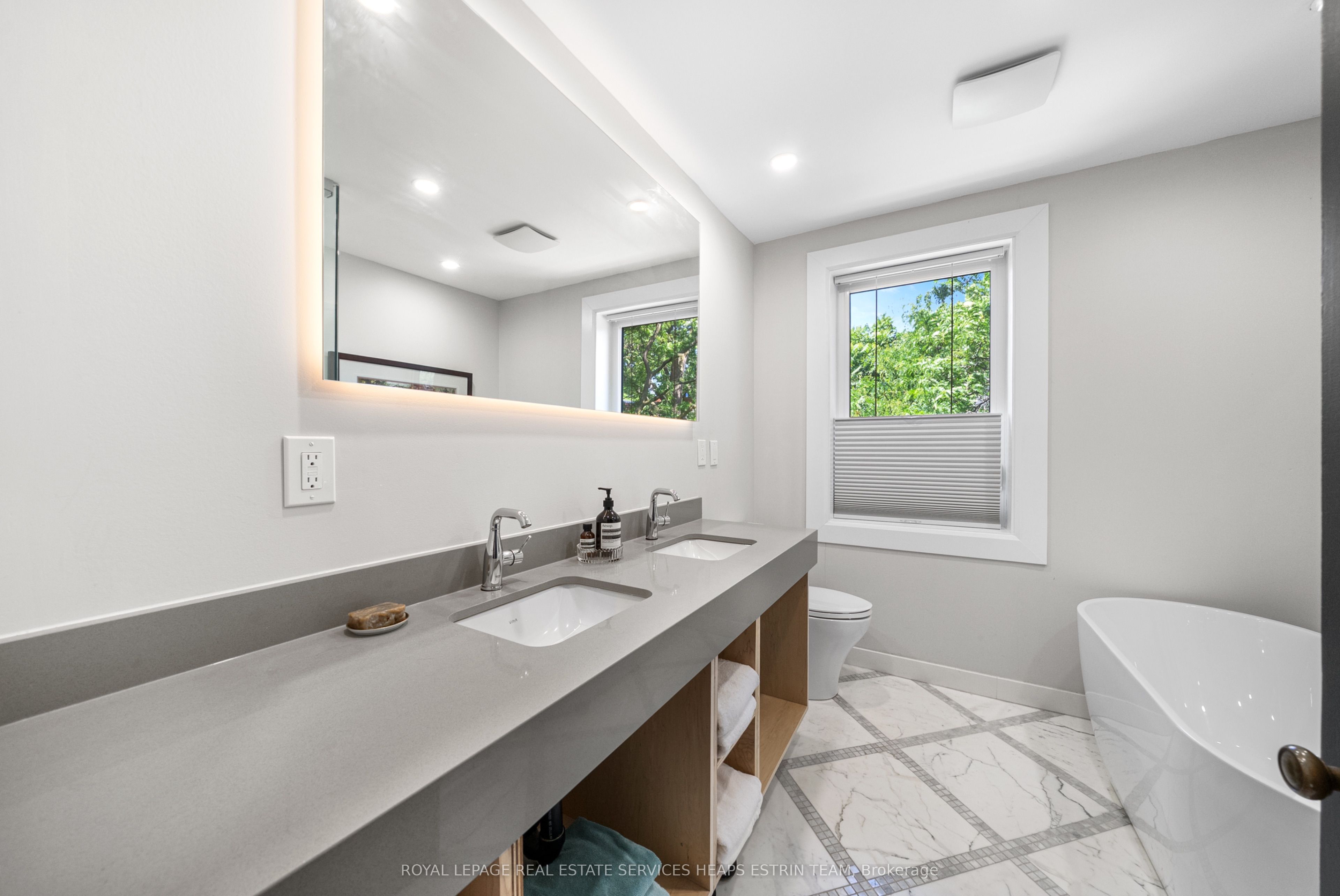 115 Robinson Street Property Photo 19