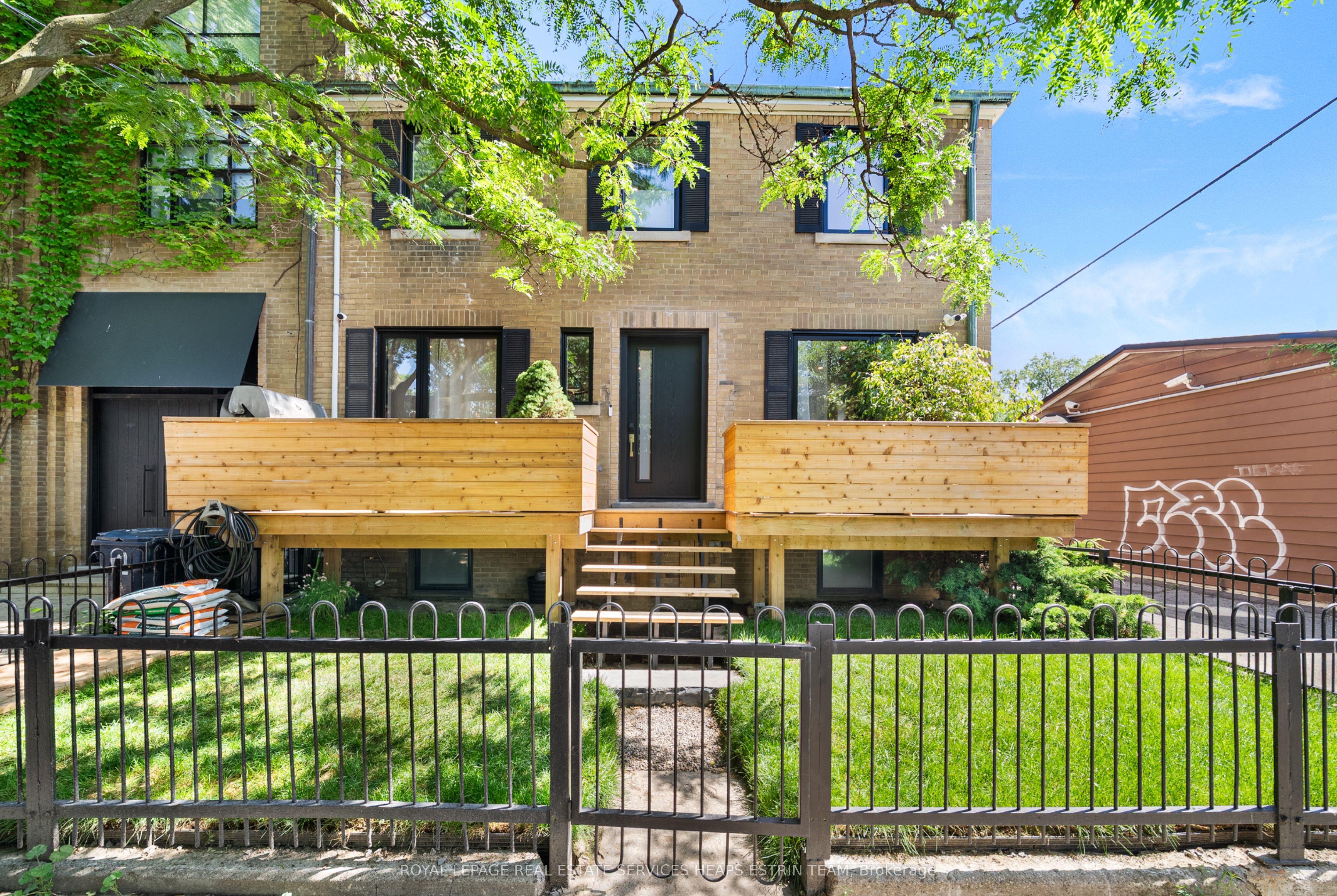 115 Robinson Street Property Photo 24