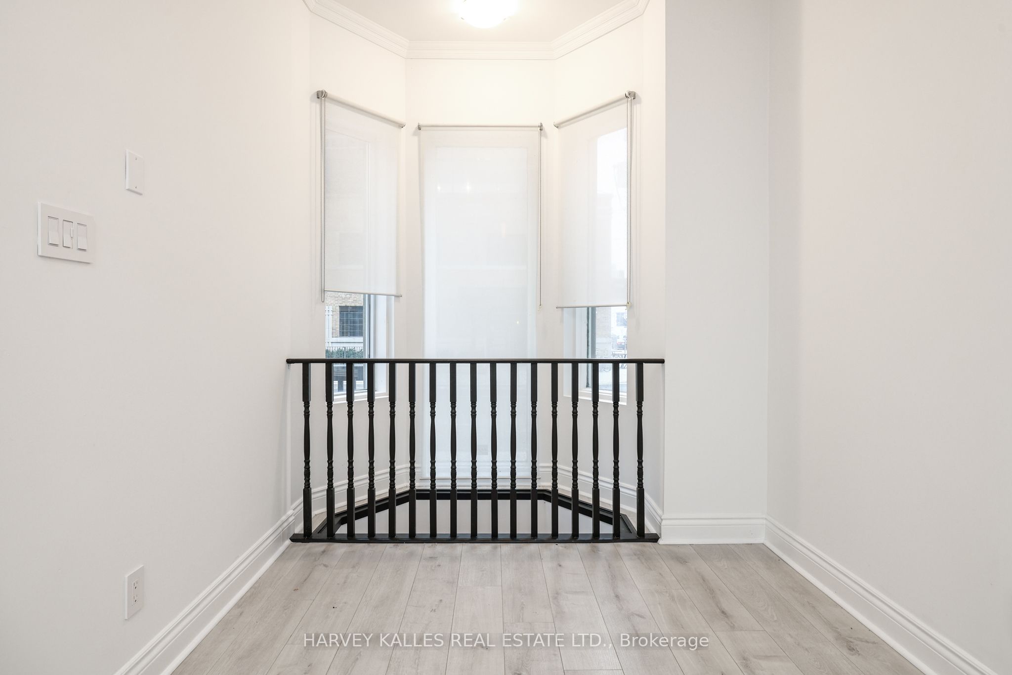530 Richmond Street W Property Photo 19