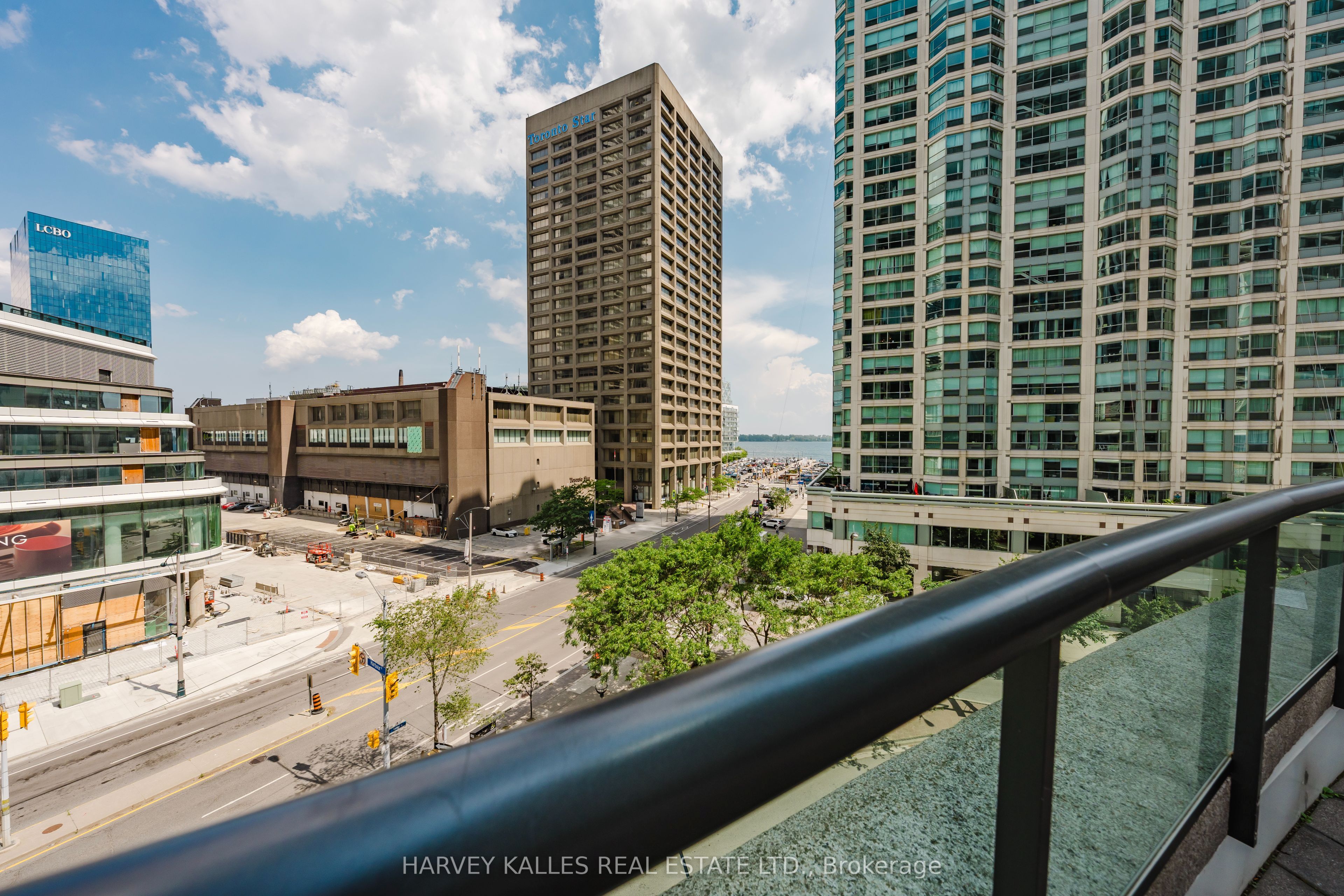 16 Yonge Street 3211 Property Photo 30