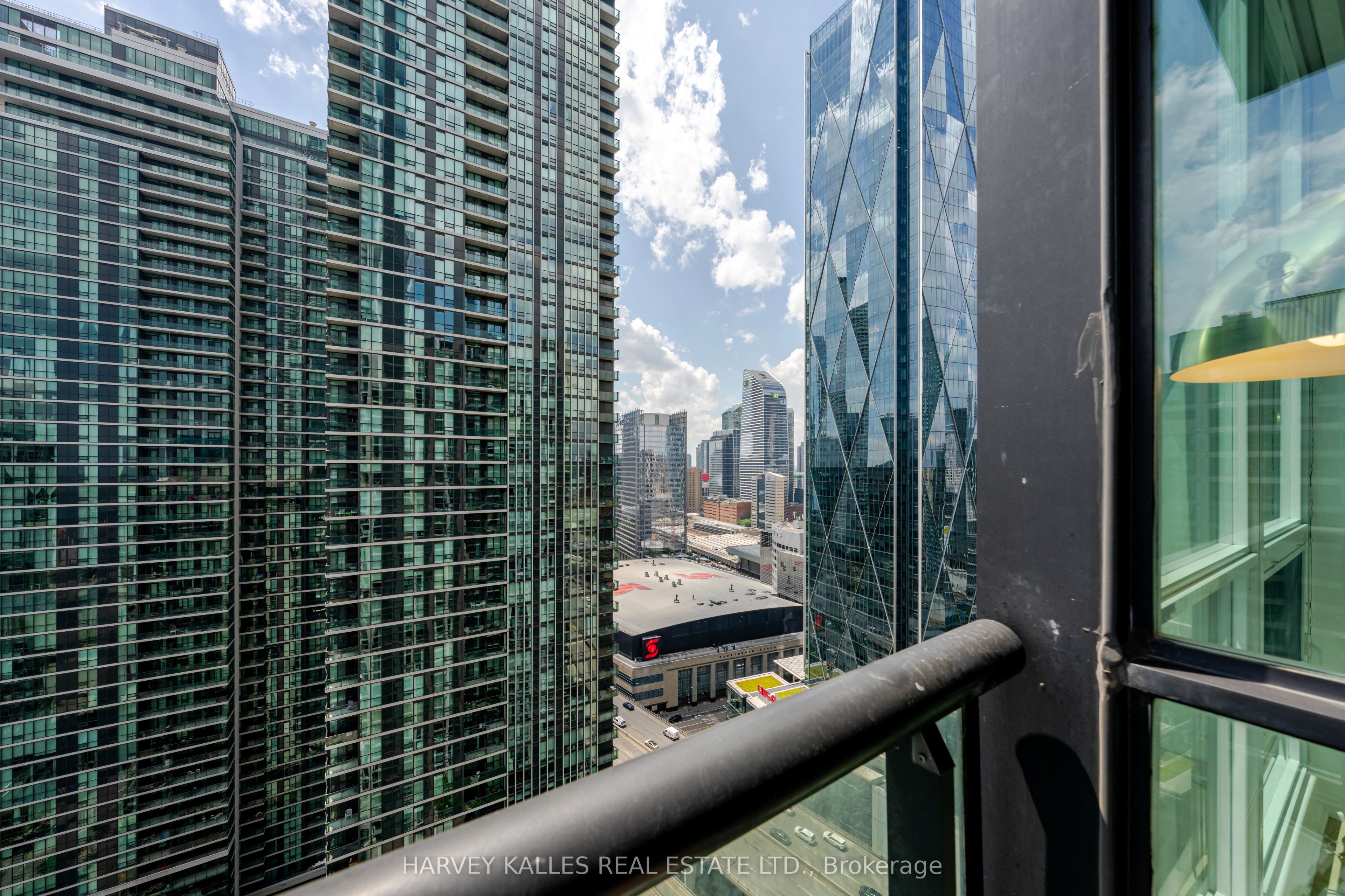 16 Yonge Street 3211 Property Photo 31