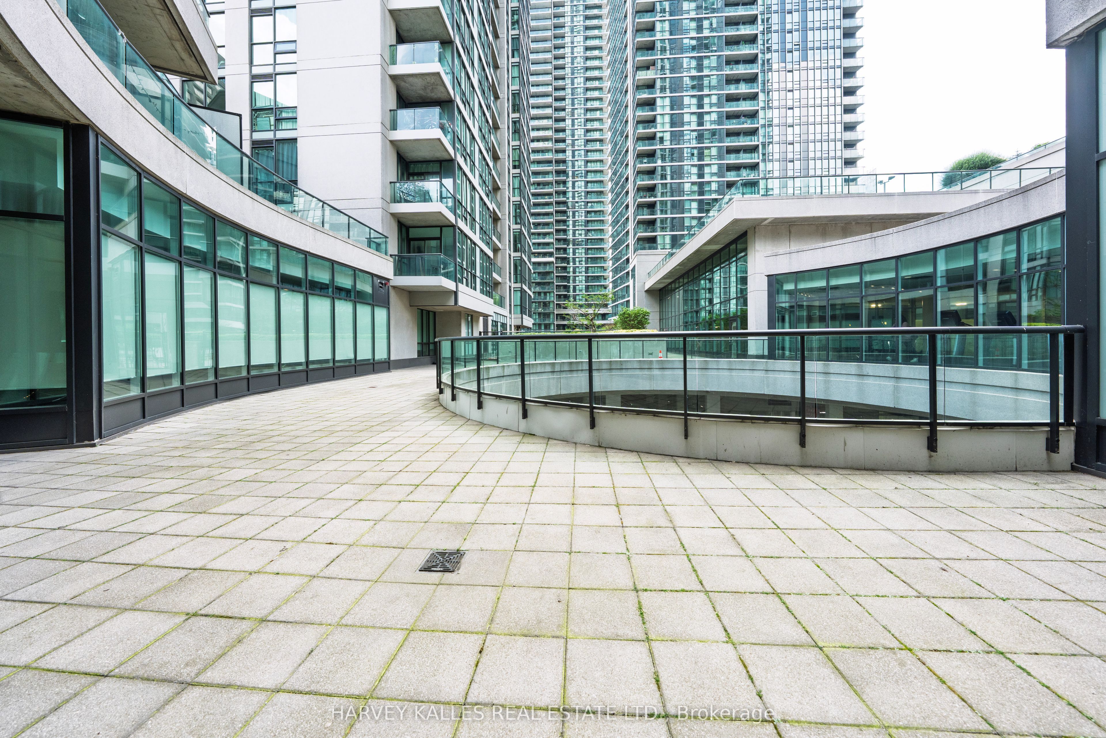 16 Yonge Street 3211 Property Photo 34