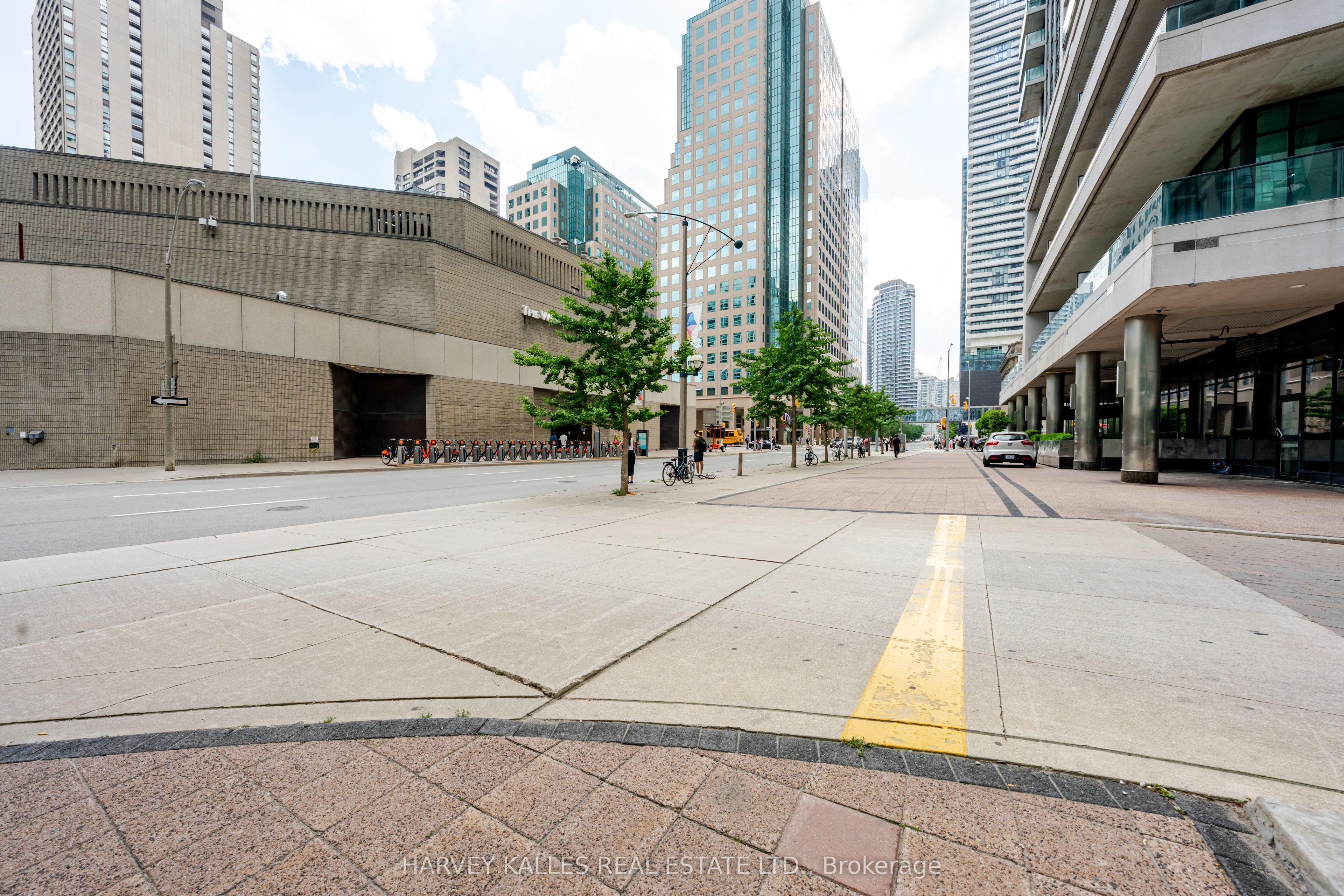 16 Yonge Street 3211 Property Photo 35