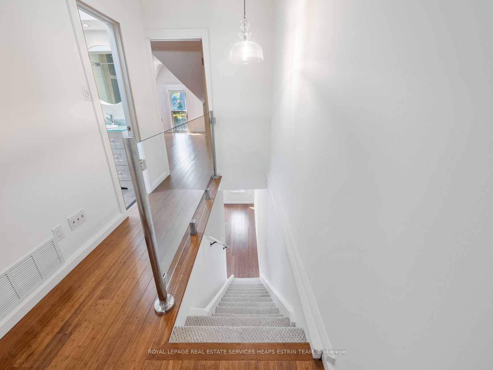 60 Boswell Avenue Property Photo 10