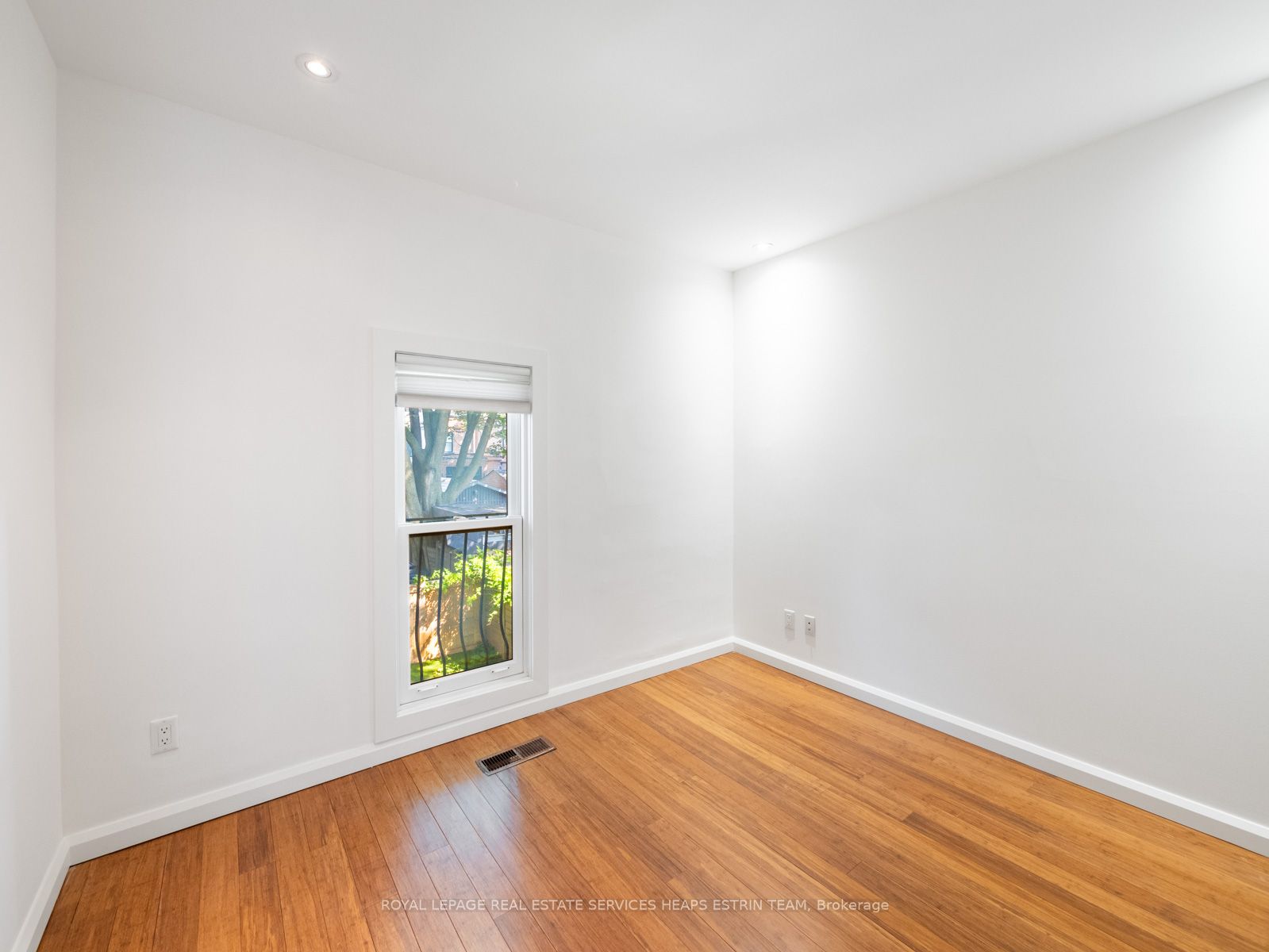 60 Boswell Avenue Property Photo 14