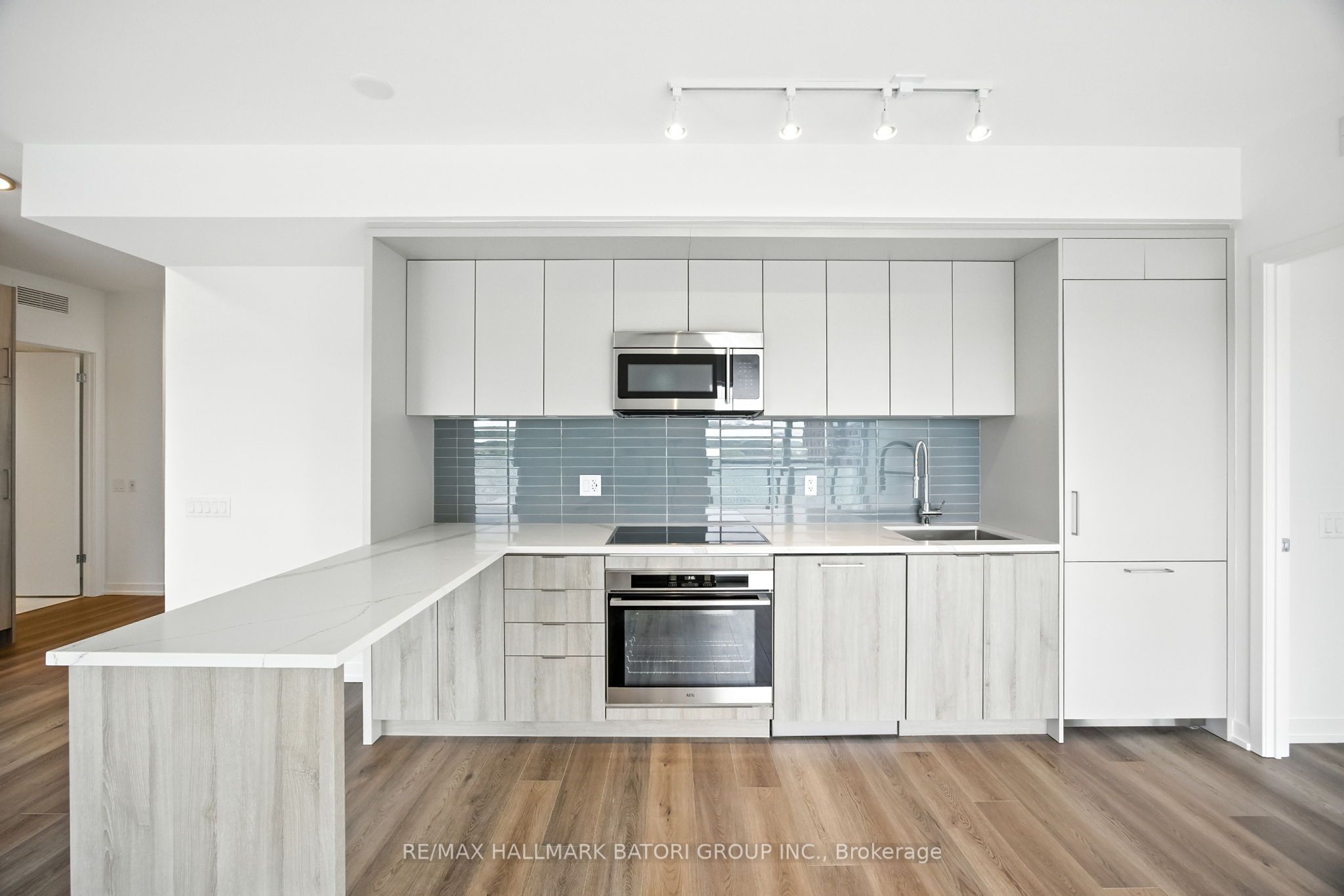 863 St. Clair Avenue W 801 Property Photo 7