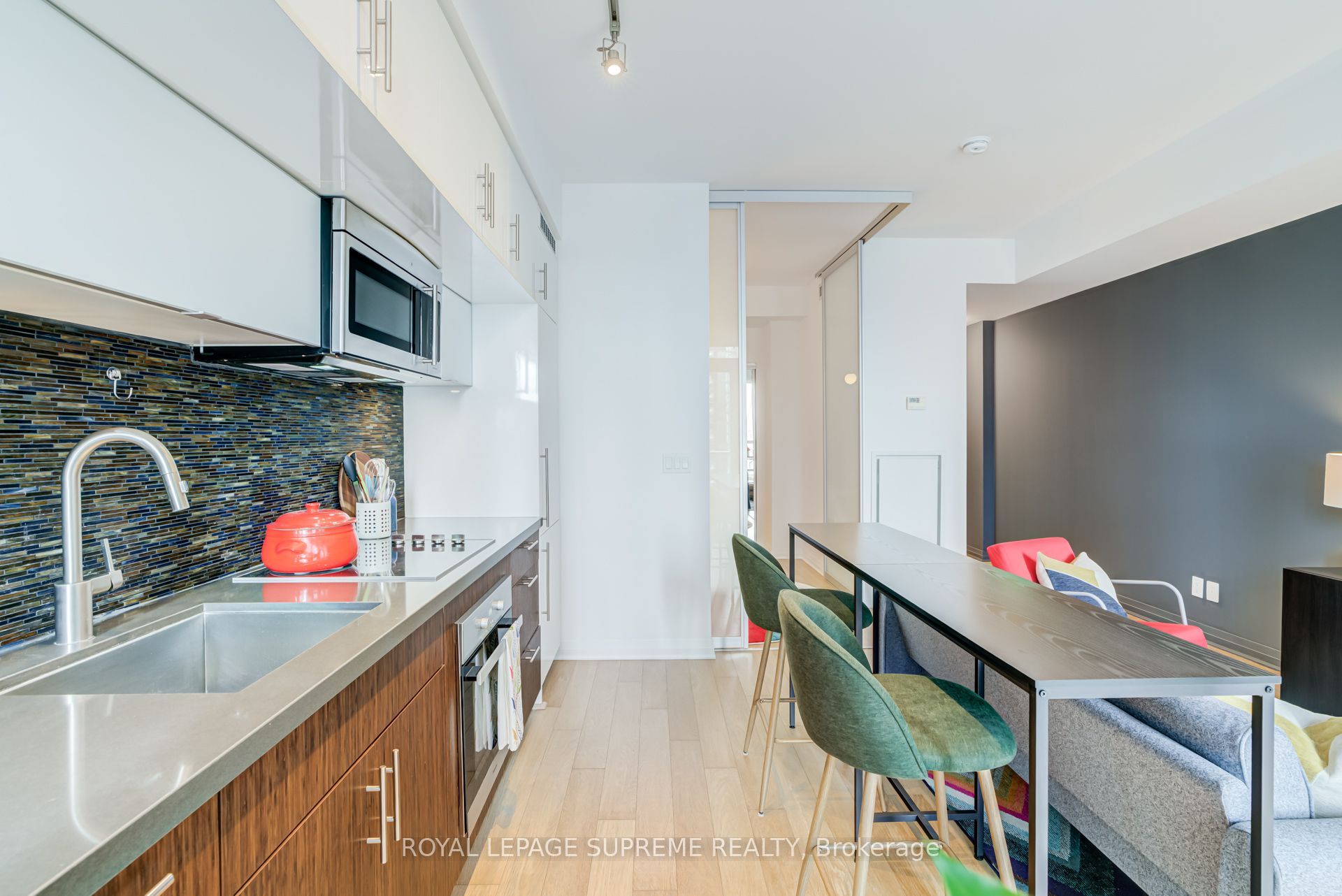 8 Mercer Street 1710 Property Photo 8