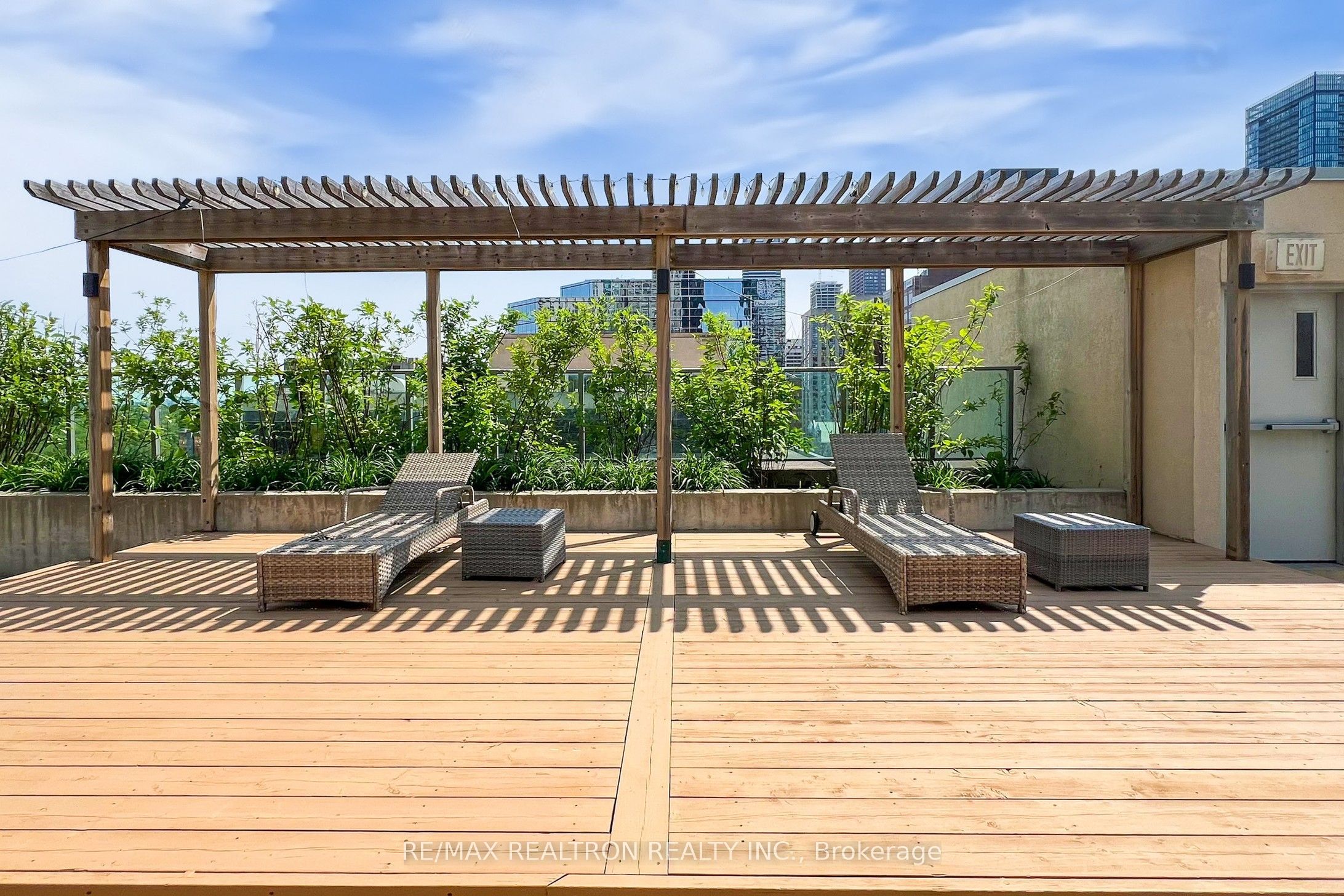 8 Park Road Ph3802 Property Photo 43