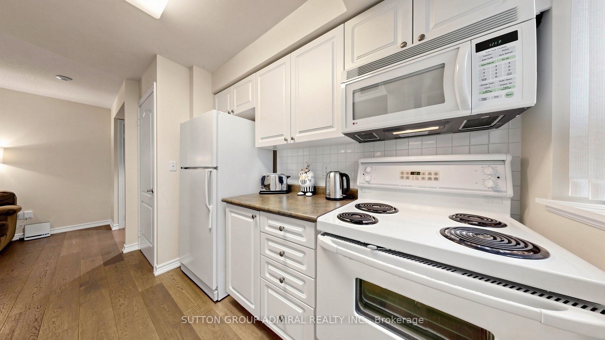 30 Hayden Street 701 Property Photo 18