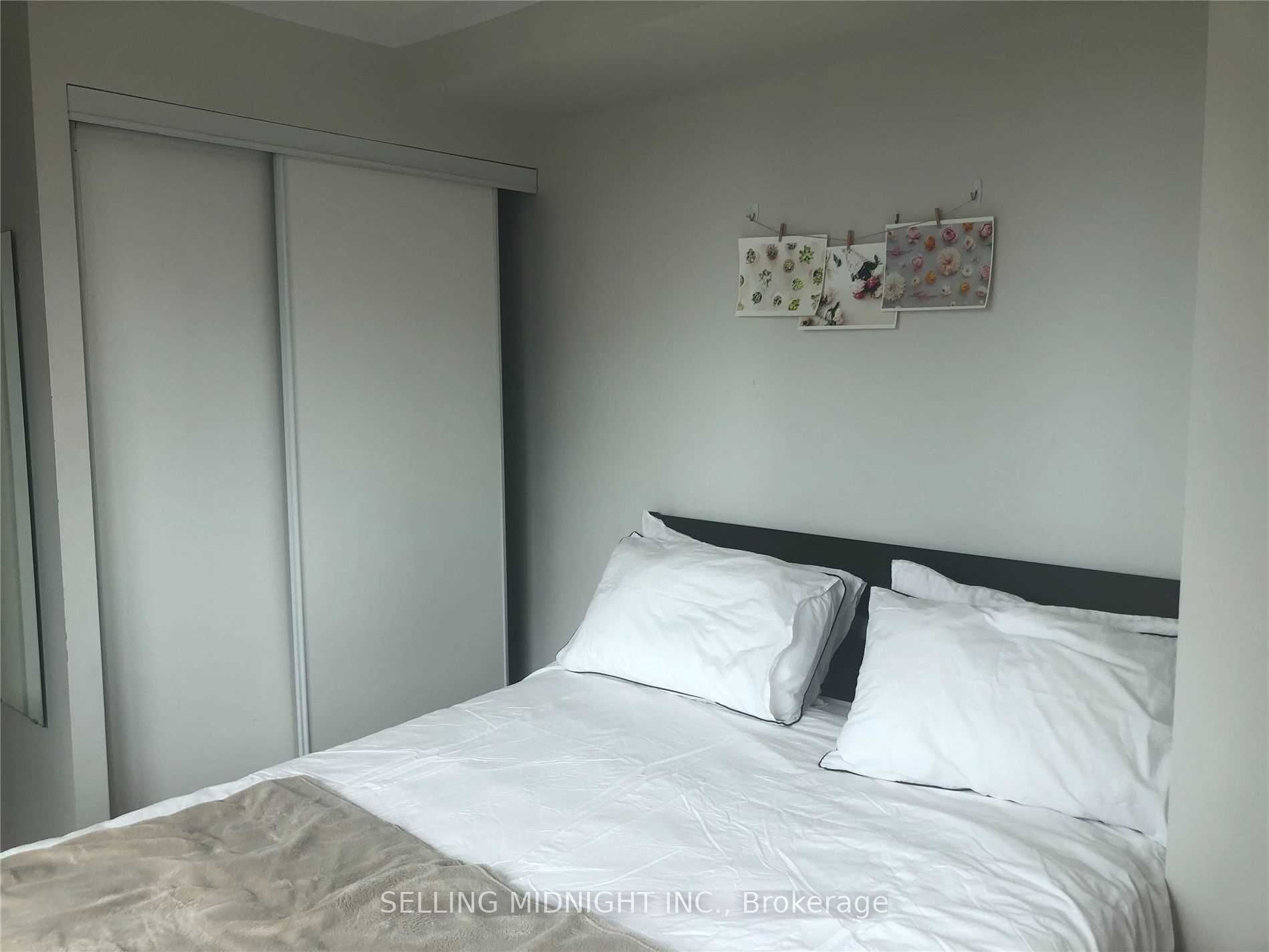 50 Lynn Wiilams Street 1103 Property Photo 8