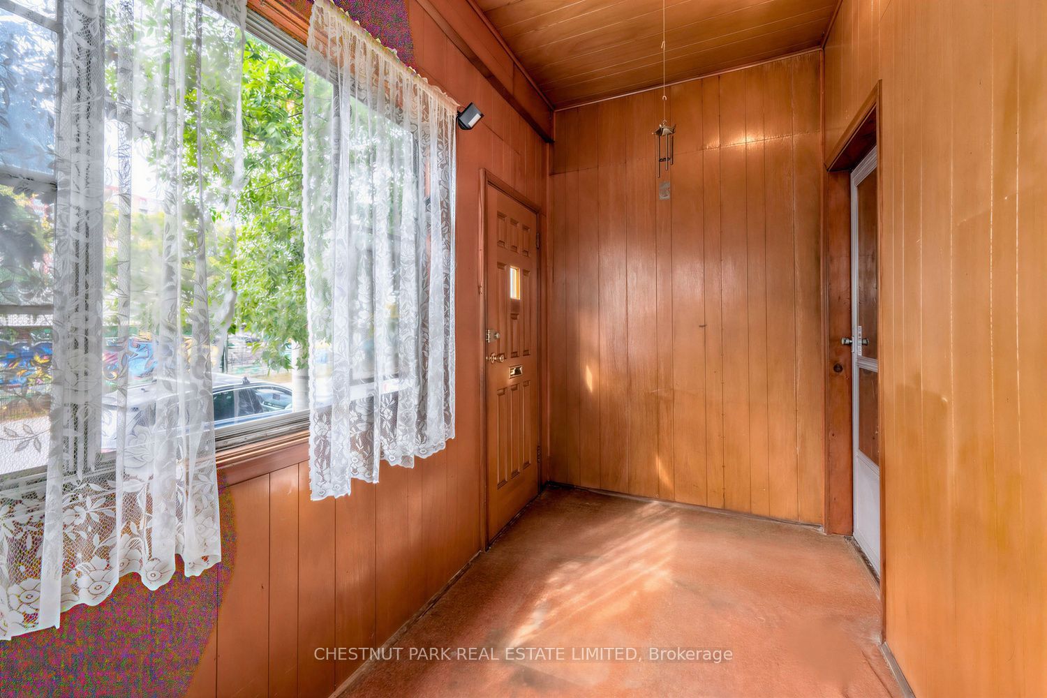 291 St Helen's Avenue Property Photo 3