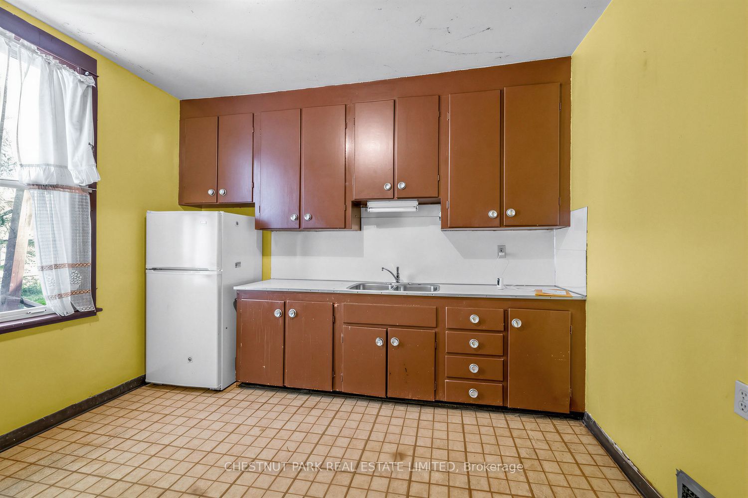291 St Helen's Avenue Property Photo 9