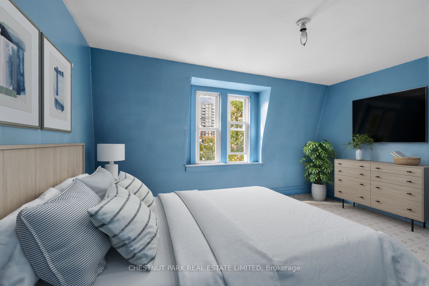 291 St Helen's Avenue Property Photo 10