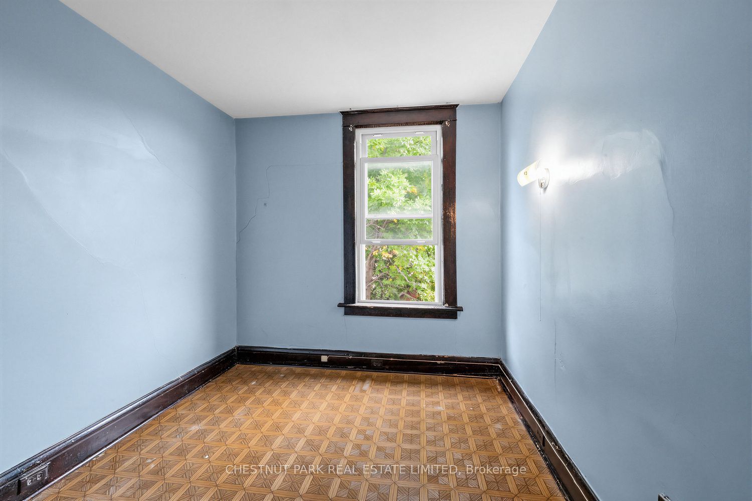 291 St Helen's Avenue Property Photo 13
