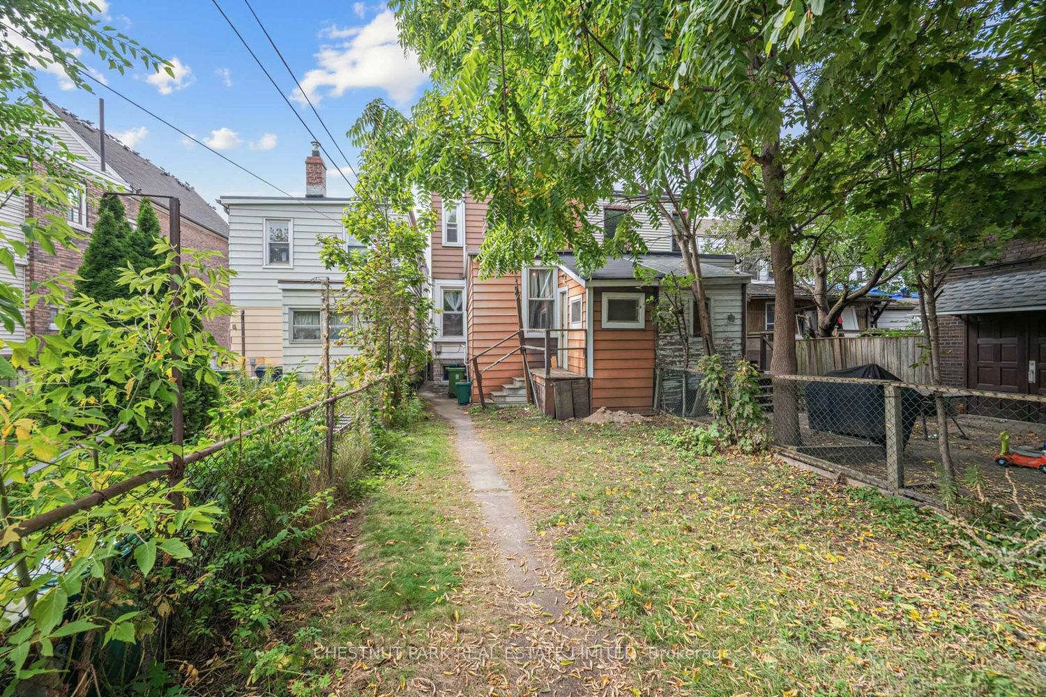 291 St Helen's Avenue Property Photo 19