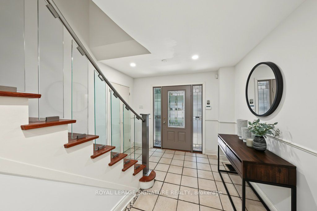 45 Chipwood Crescent Property Photo 5