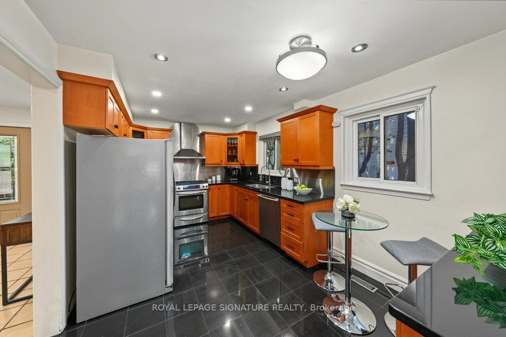 45 Chipwood Crescent Property Photo 6