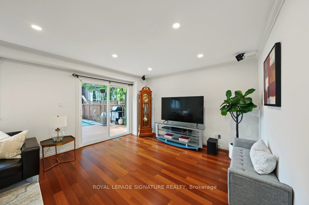 45 Chipwood Crescent Property Photo 15
