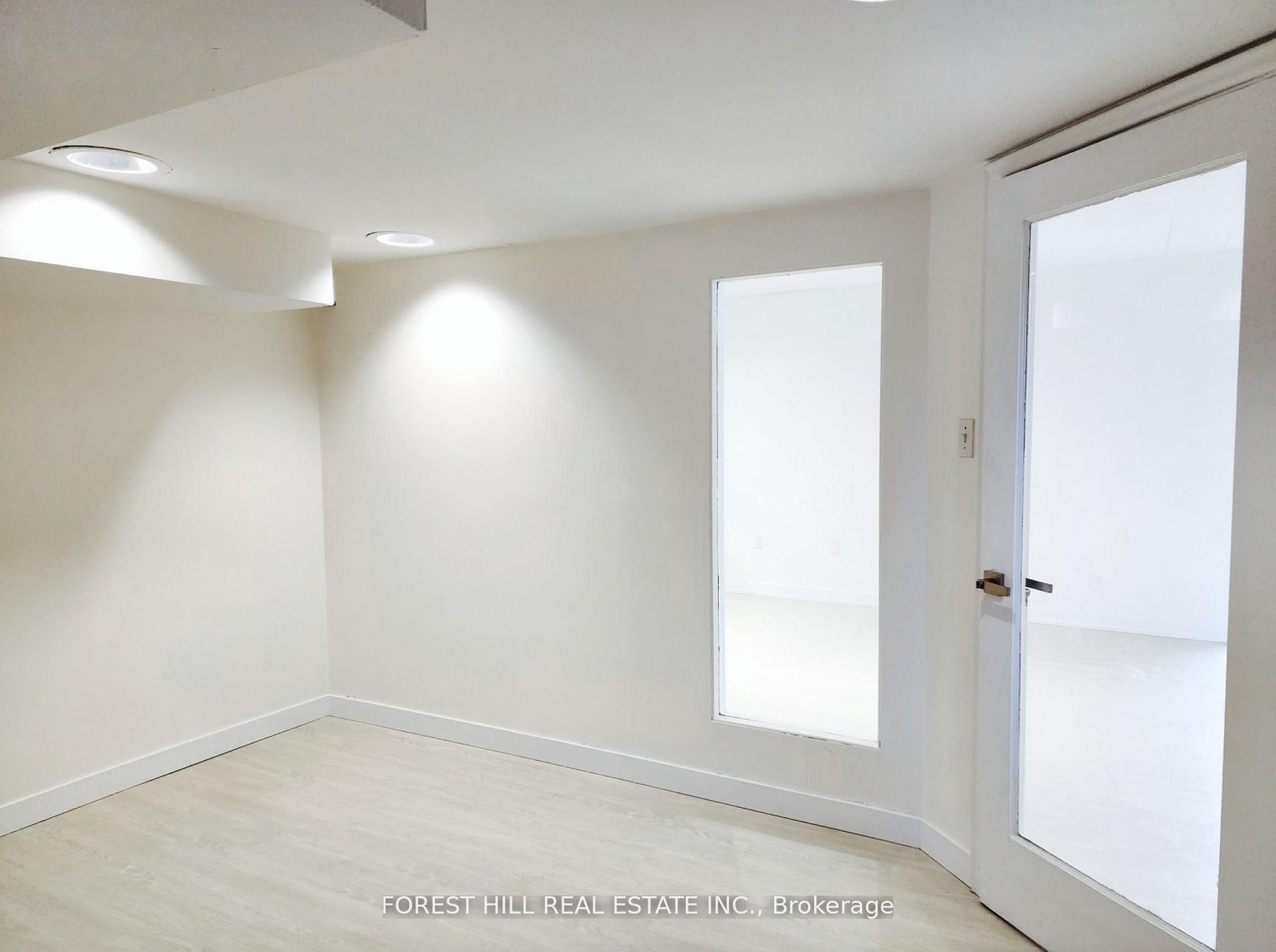 226 Bathurst Street 200 Property Photo 14