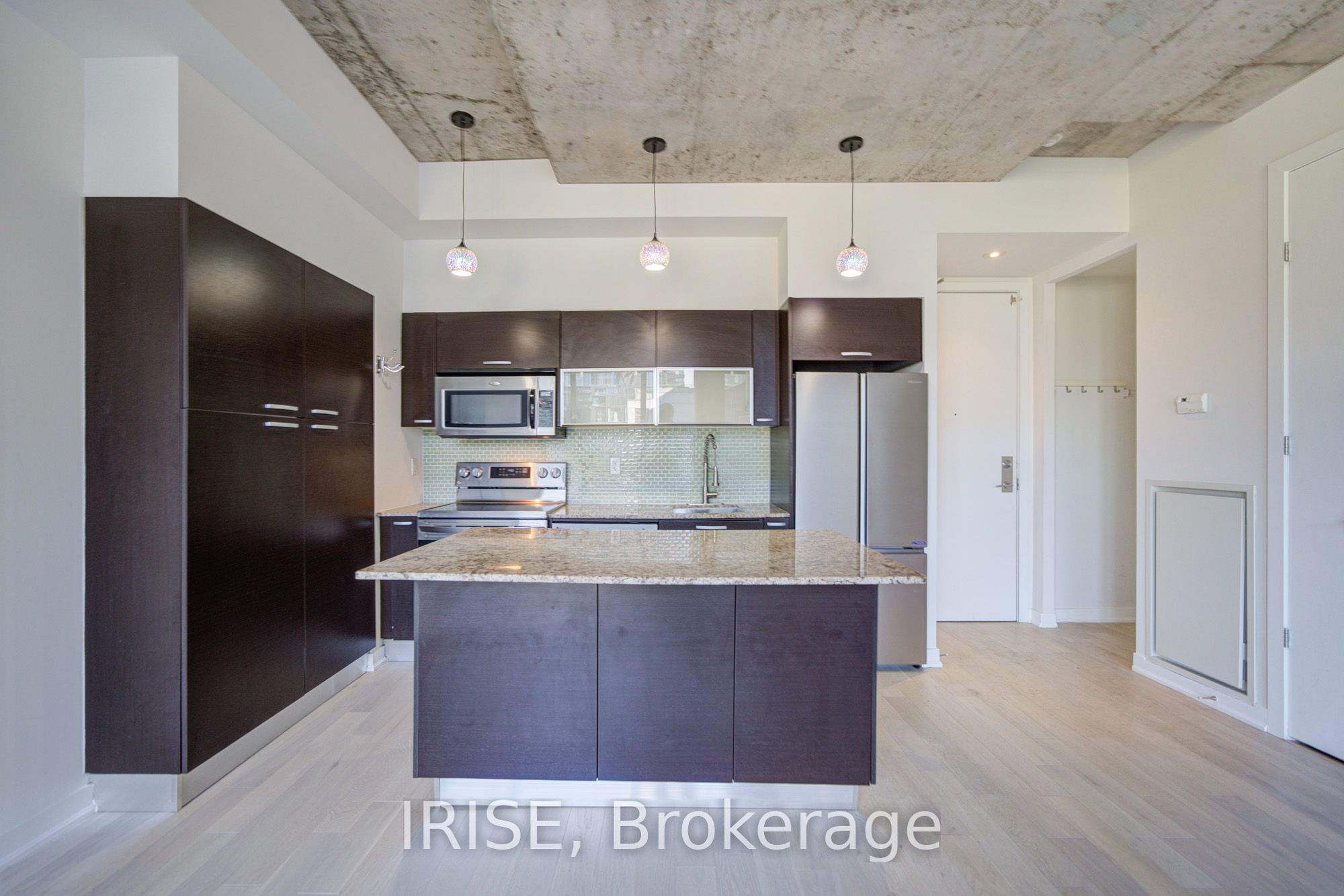 10 Morrison Street 801 Property Photo 4