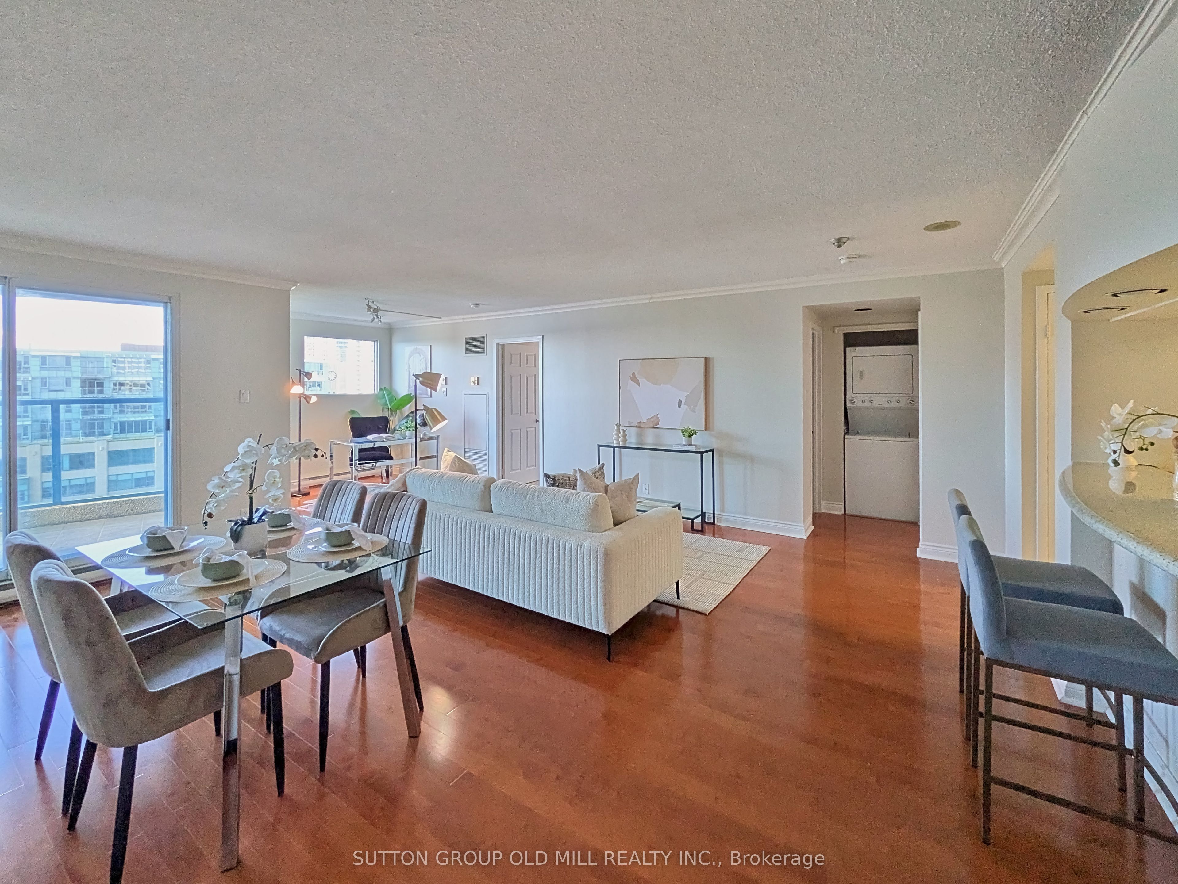 99 Harbour Square 1512 Property Photo 5