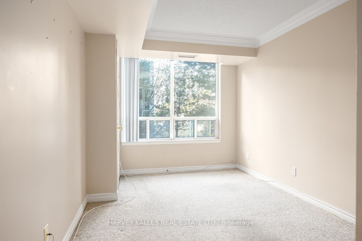 8 Covington Road 308 Property Photo 17
