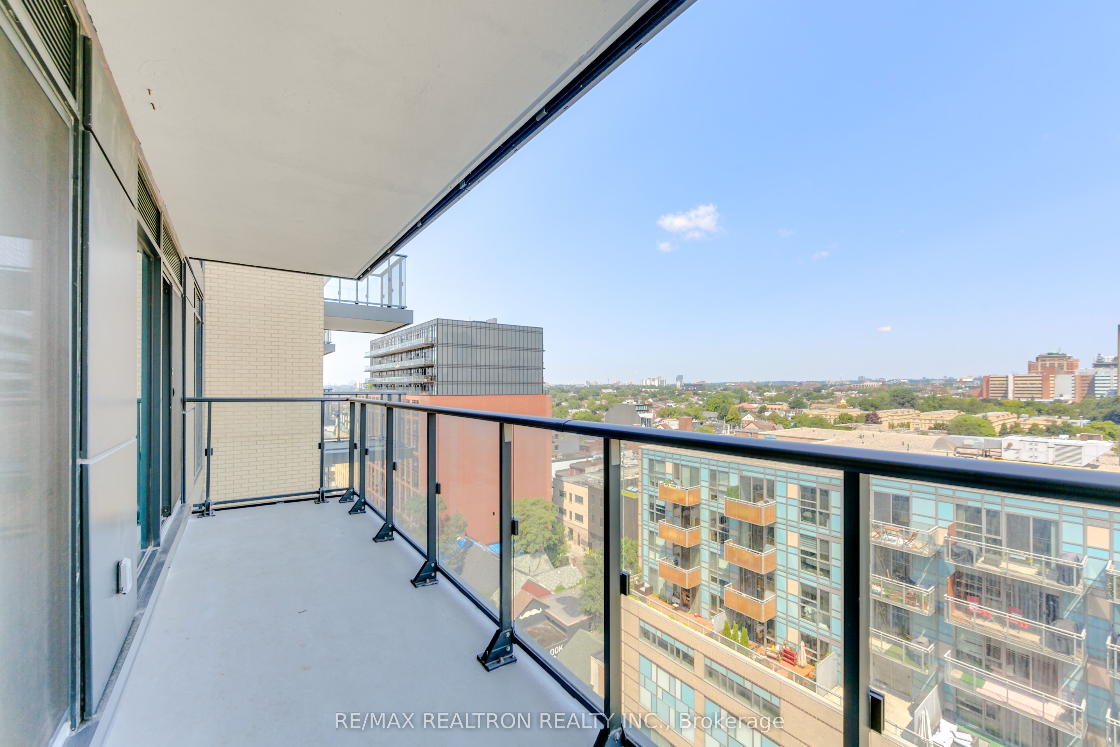 543 Richmond Street W 1202 Property Photo 17