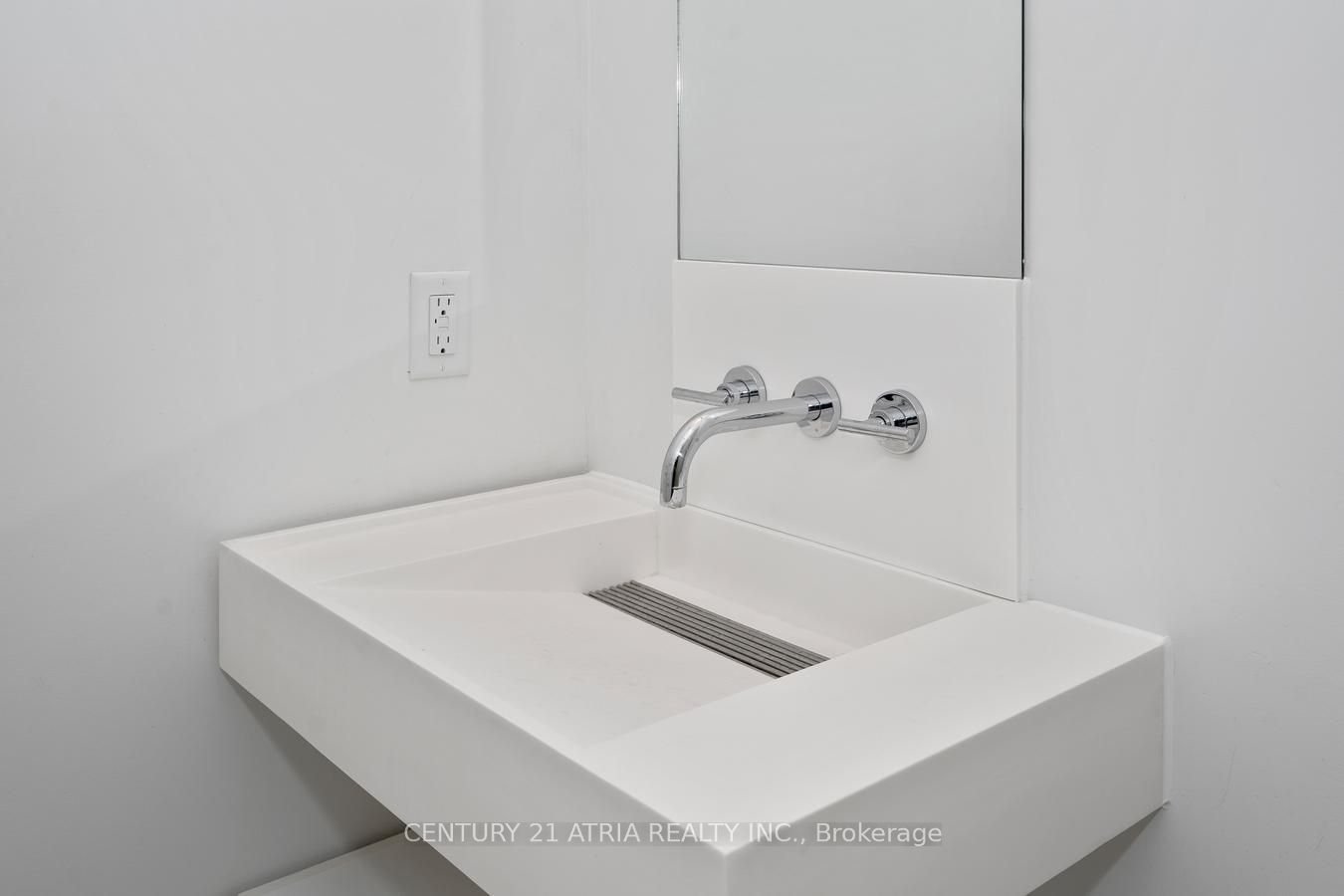 5 St Joseph Street 207 Property Photo 21