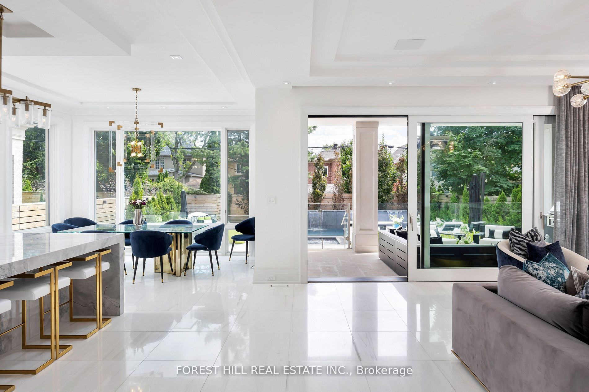 239 Cortleigh Boulevard Property Photo 18