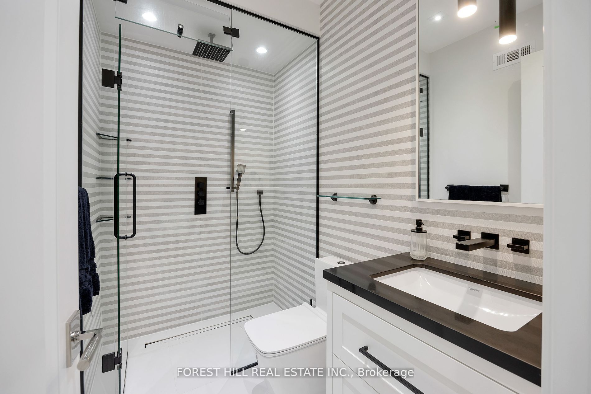239 Cortleigh Boulevard Property Photo 41