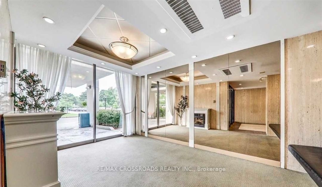 735 Don Mills Road 604 Property Photo 4