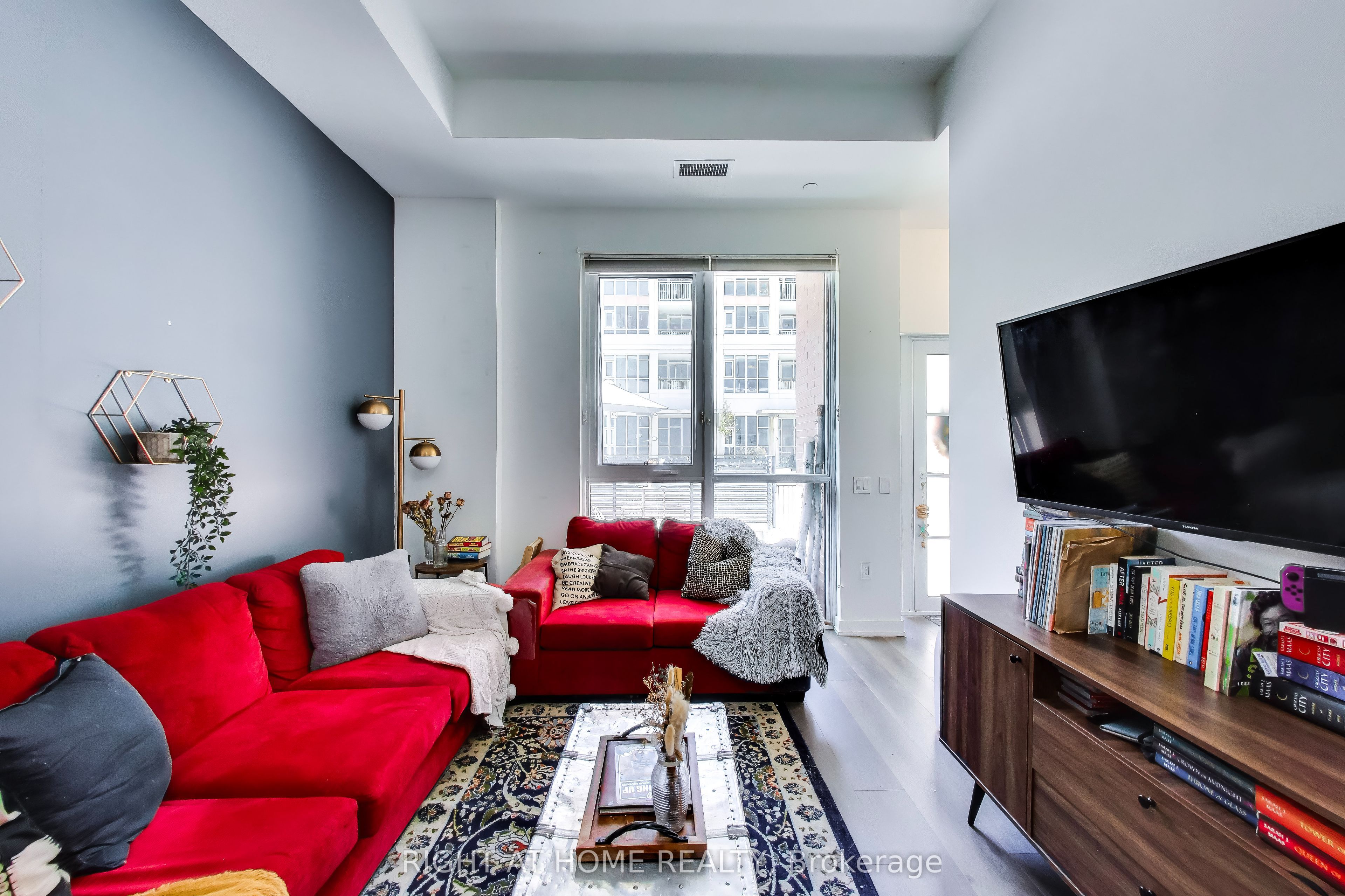 38 Iannuzzi Street 113 Property Photo 4