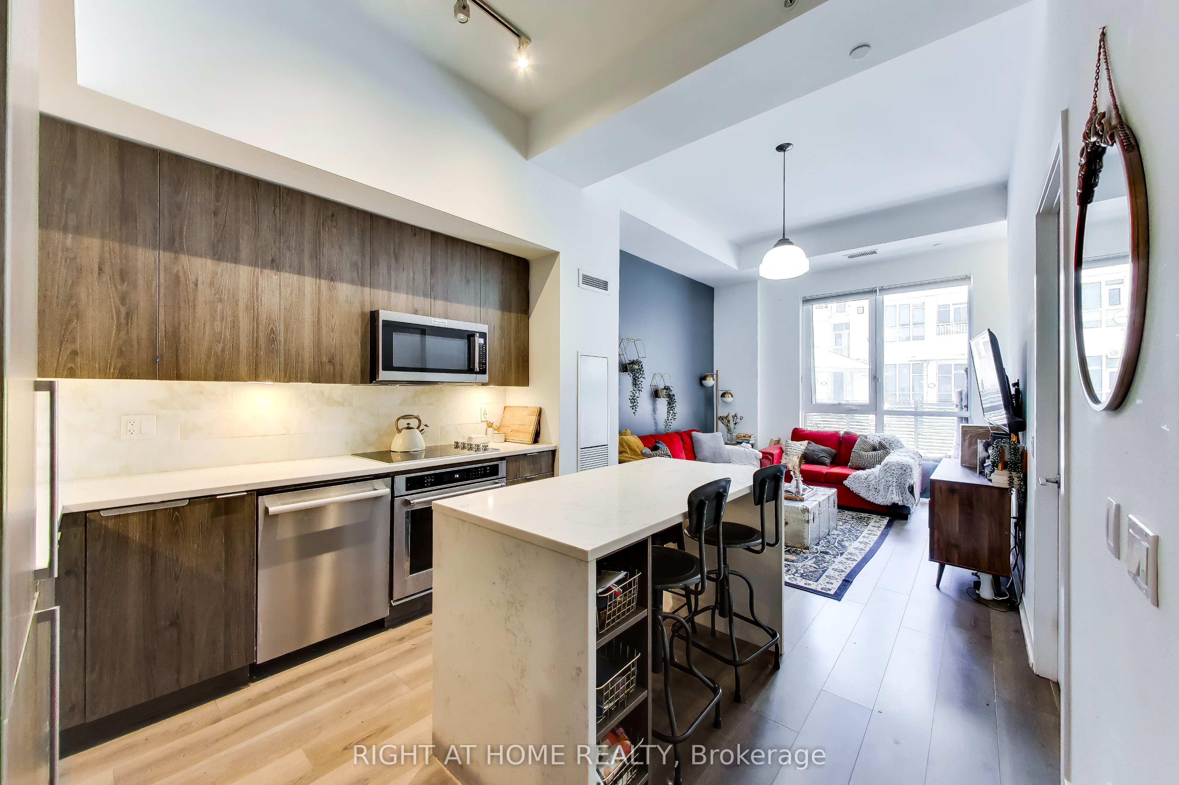 38 Iannuzzi Street 113 Property Photo 9