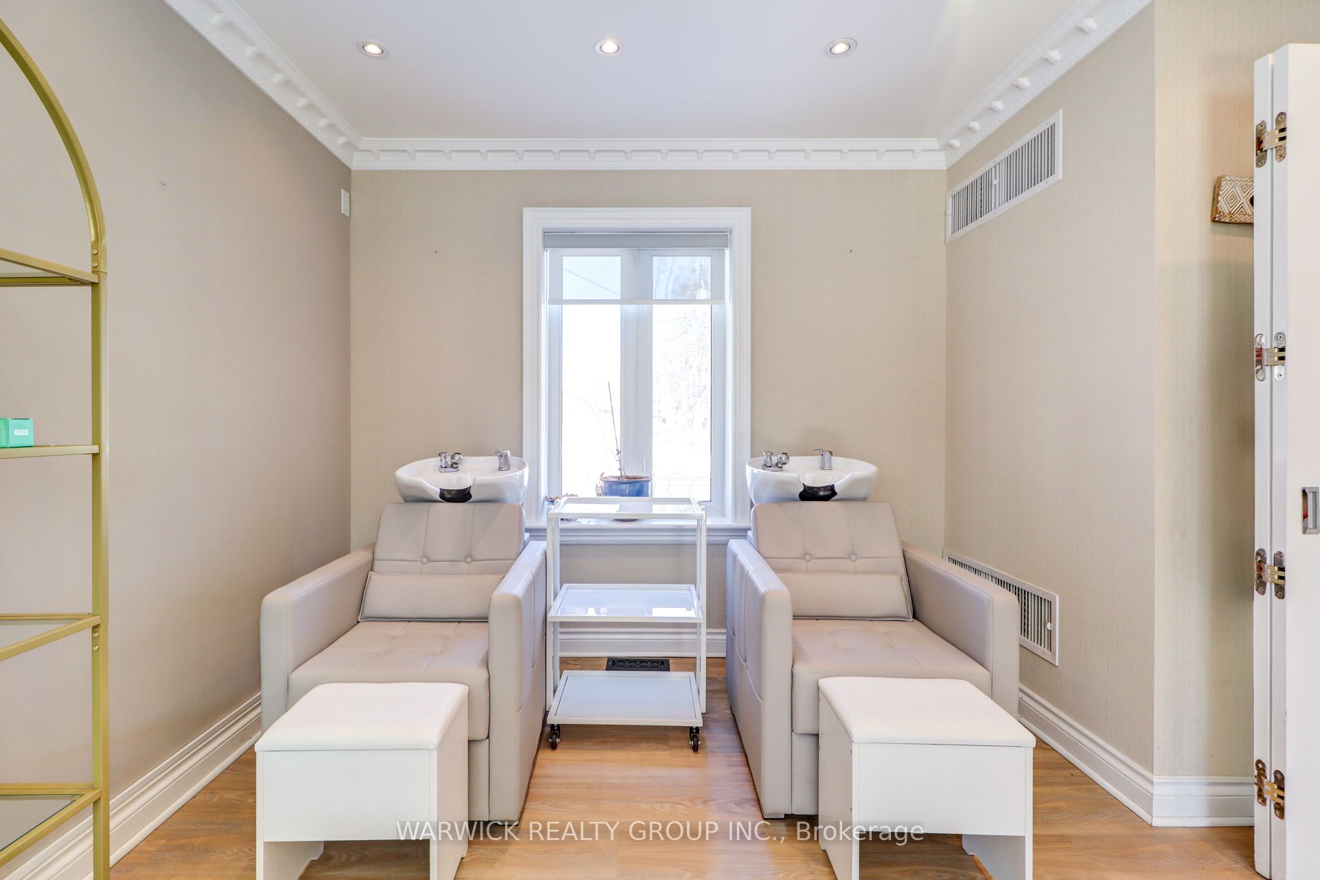 123 Sheppard Avenue E Property Photo 9