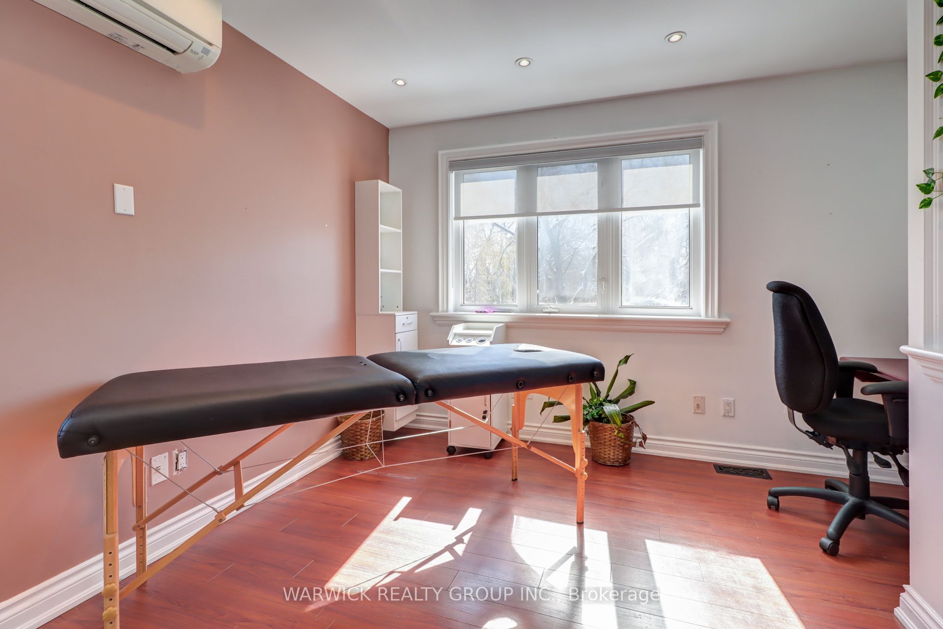 123 Sheppard Avenue E Property Photo 22