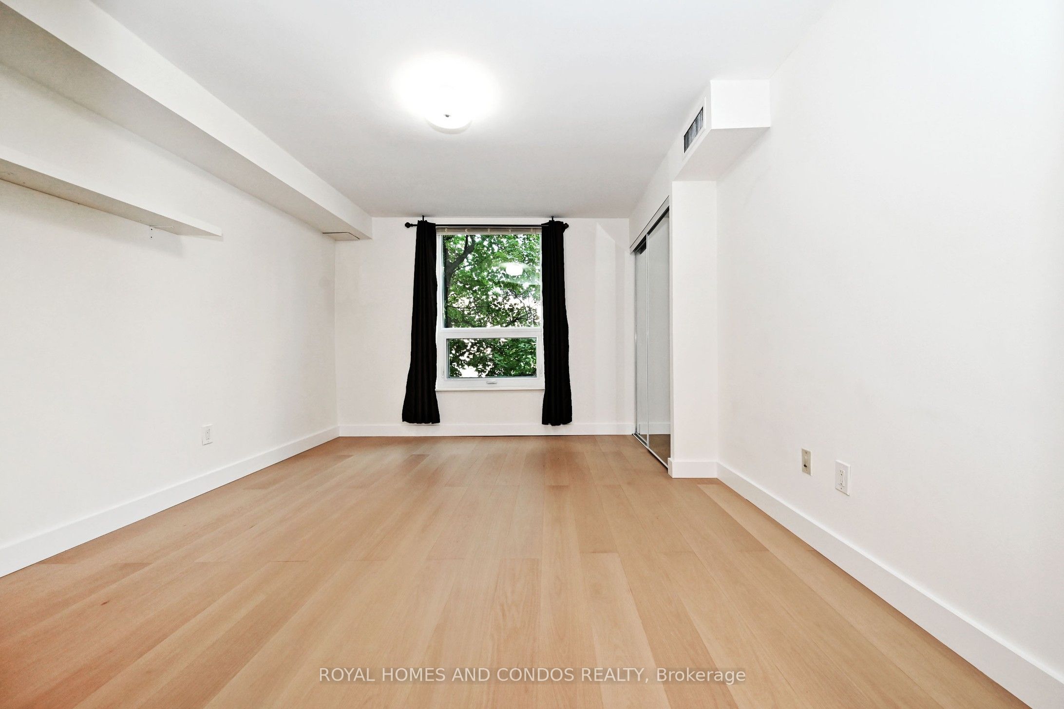 77 Maitland Place 220 Property Photo 22