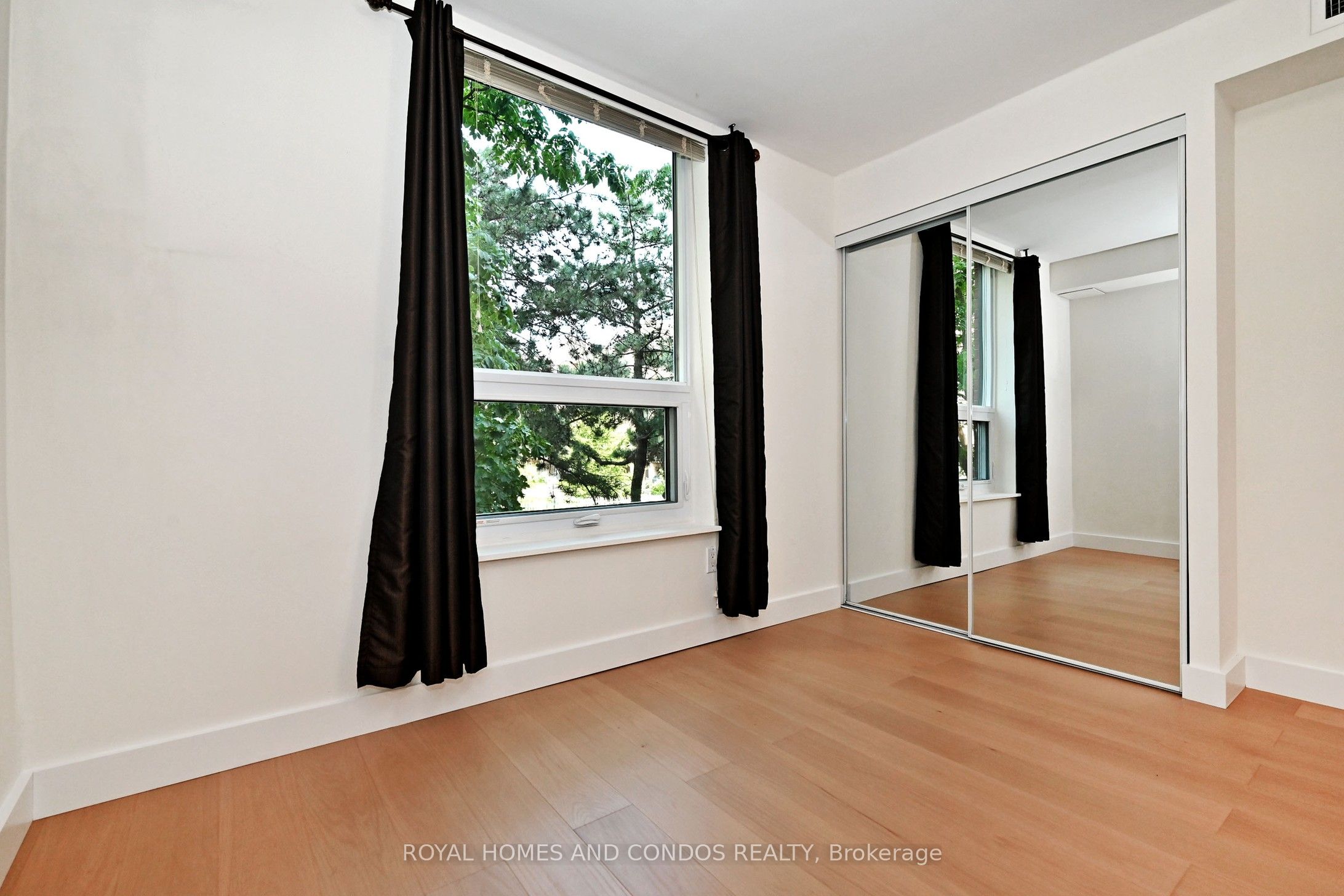 77 Maitland Place 220 Property Photo 23