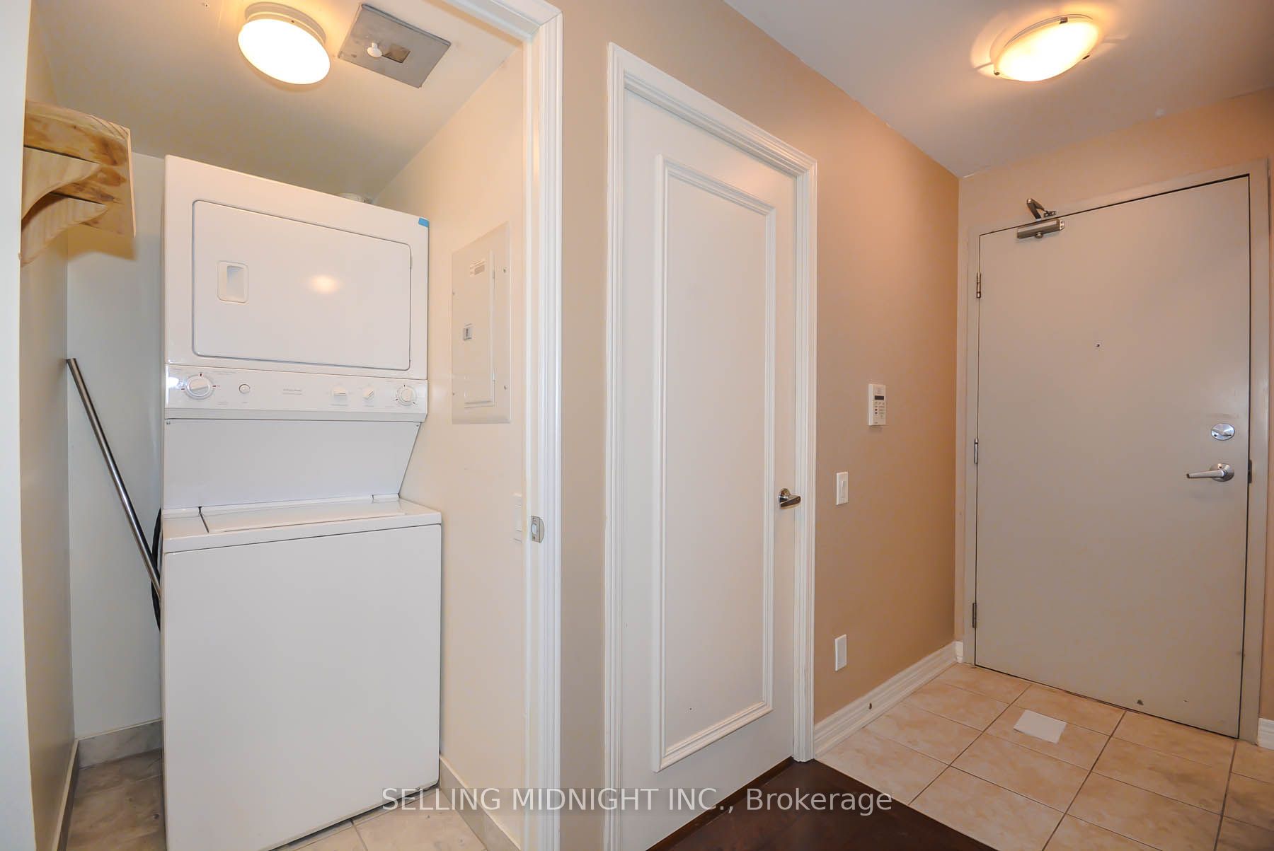 60 St Clair Avenue W 502 Property Photo 27