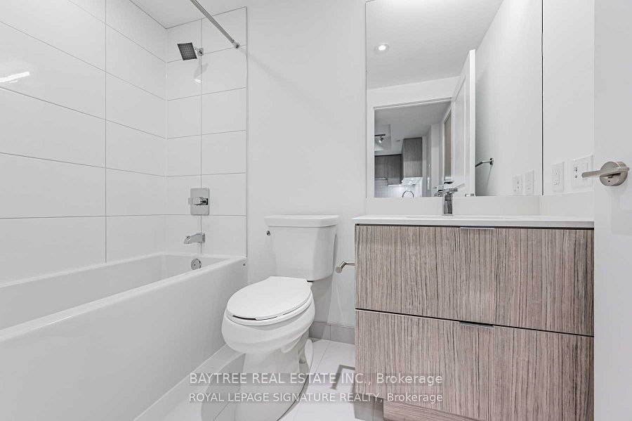 395 Bloor Street E 2103 Property Photo 12
