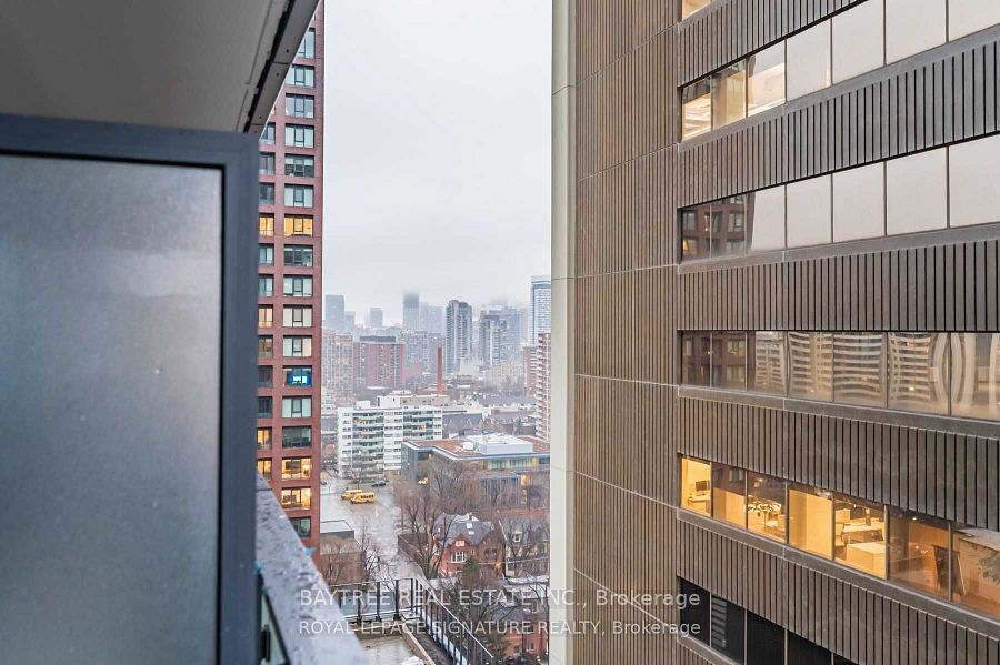 395 Bloor Street E 2103 Property Photo 18