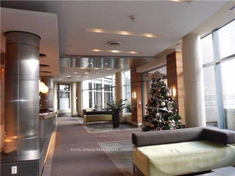 230 Queens Quay 527 Property Photo 3