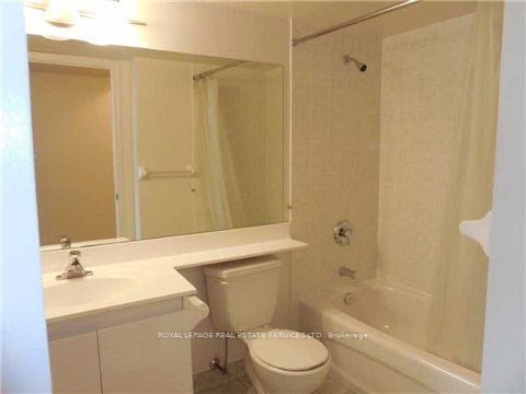 230 Queens Quay 527 Property Photo 14