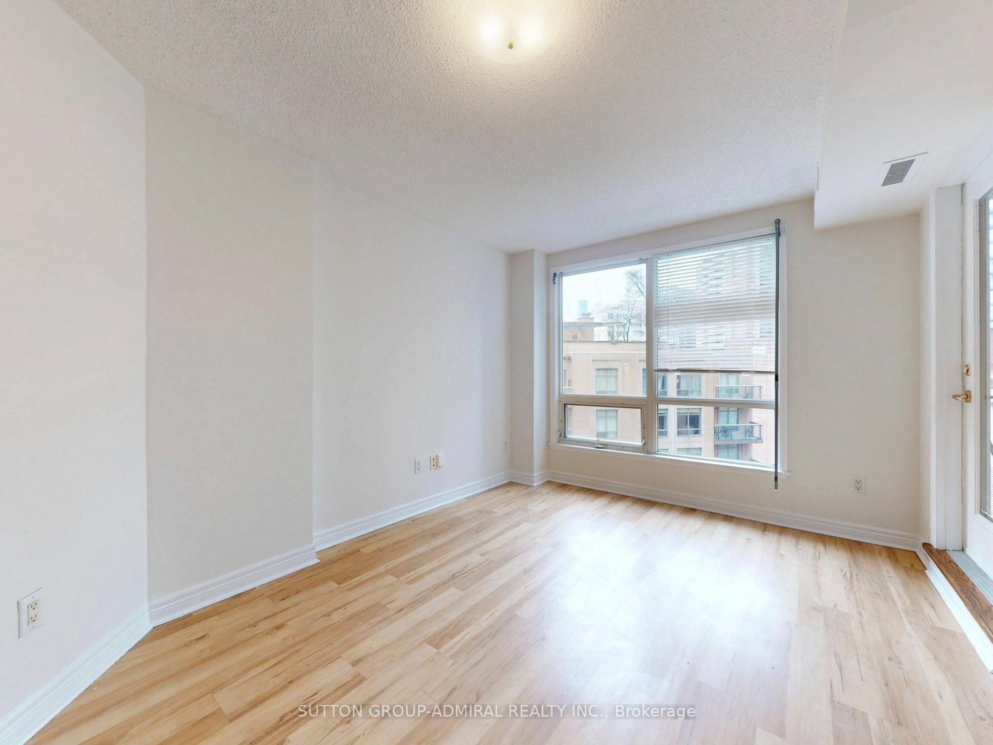 100 Hayden Street 812 Property Photo 7