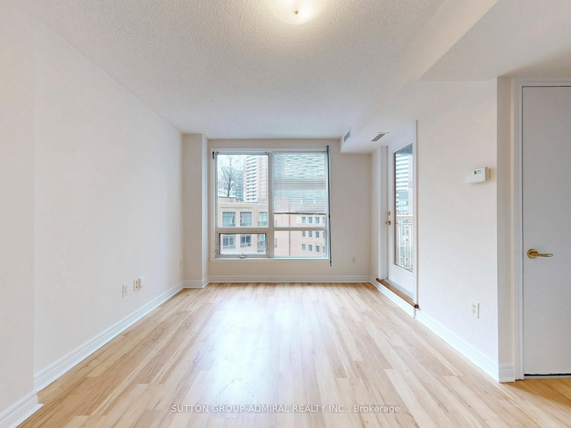 100 Hayden Street 812 Property Photo 8