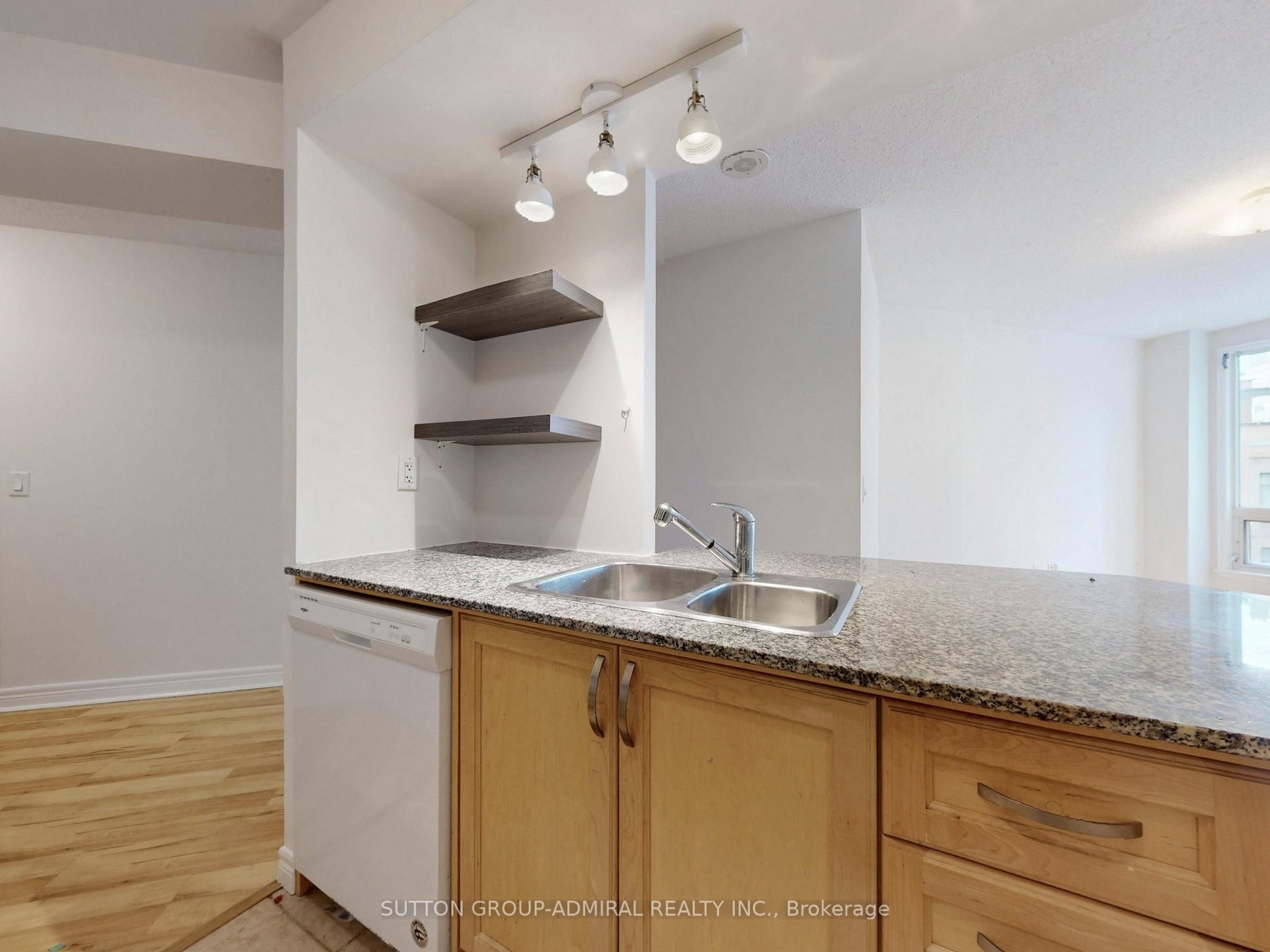 100 Hayden Street 812 Property Photo 16