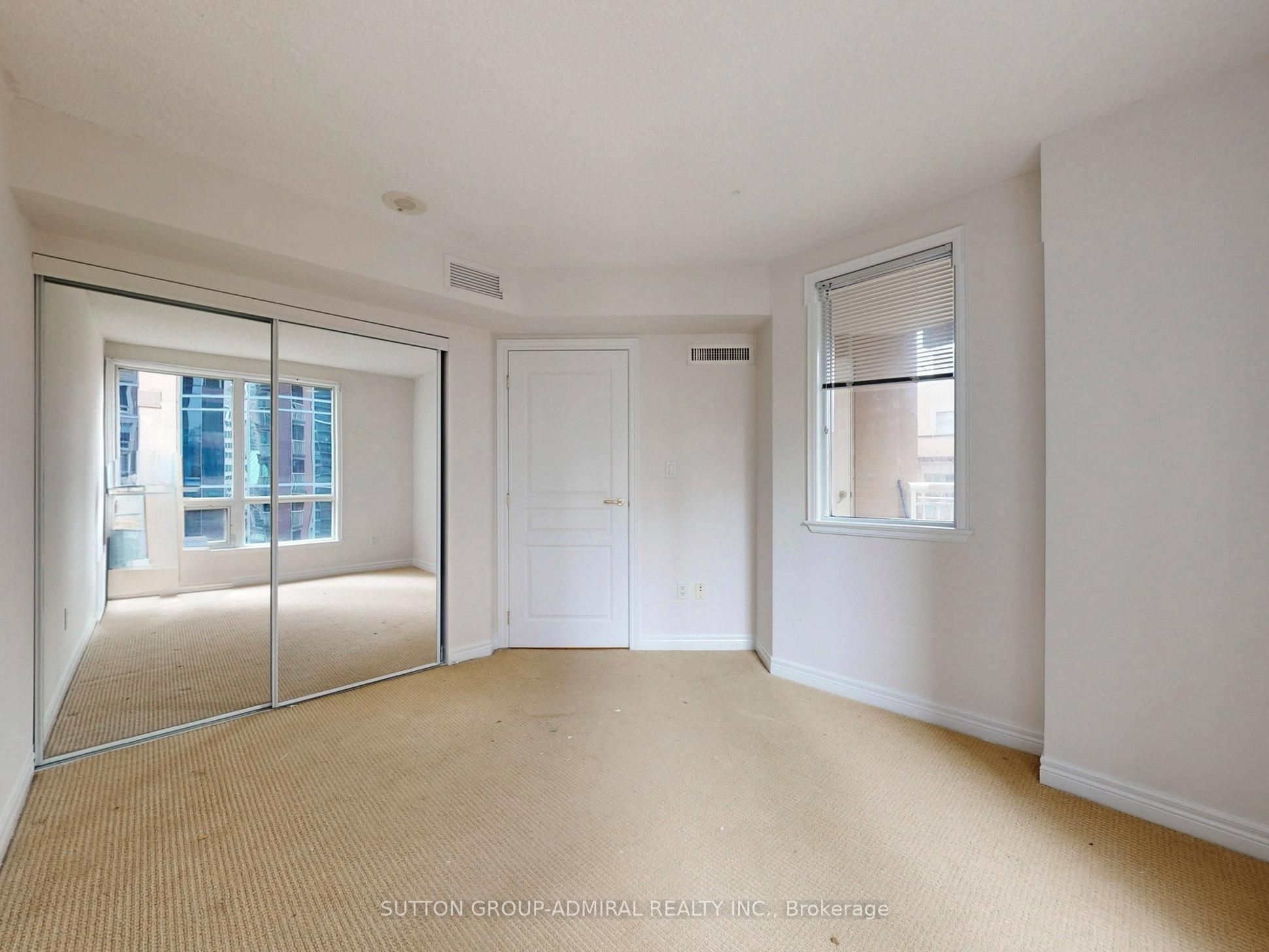 100 Hayden Street 812 Property Photo 19
