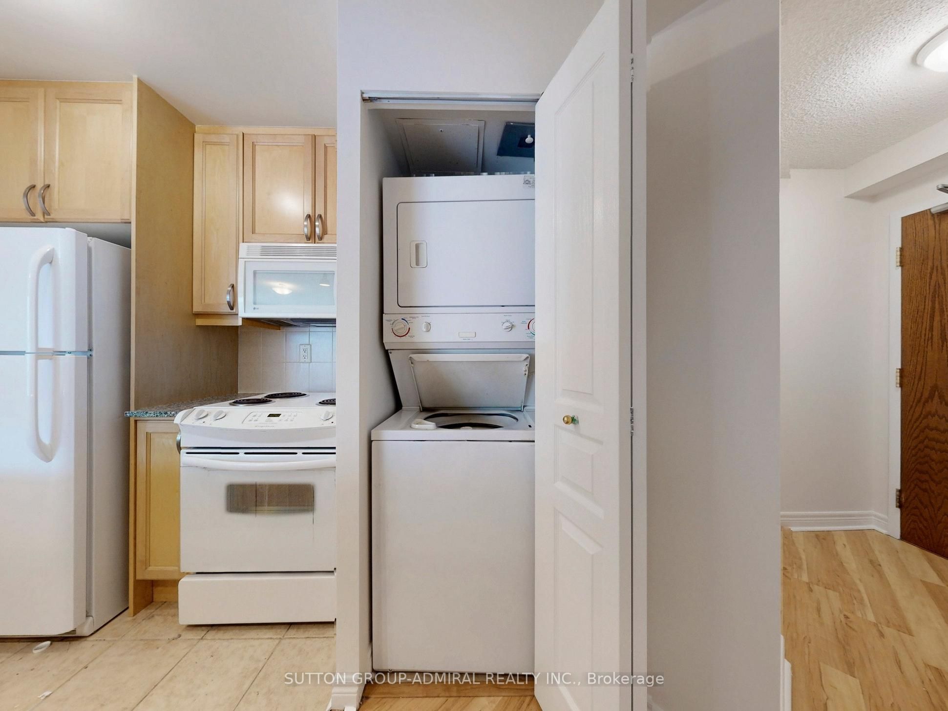 100 Hayden Street 812 Property Photo 22