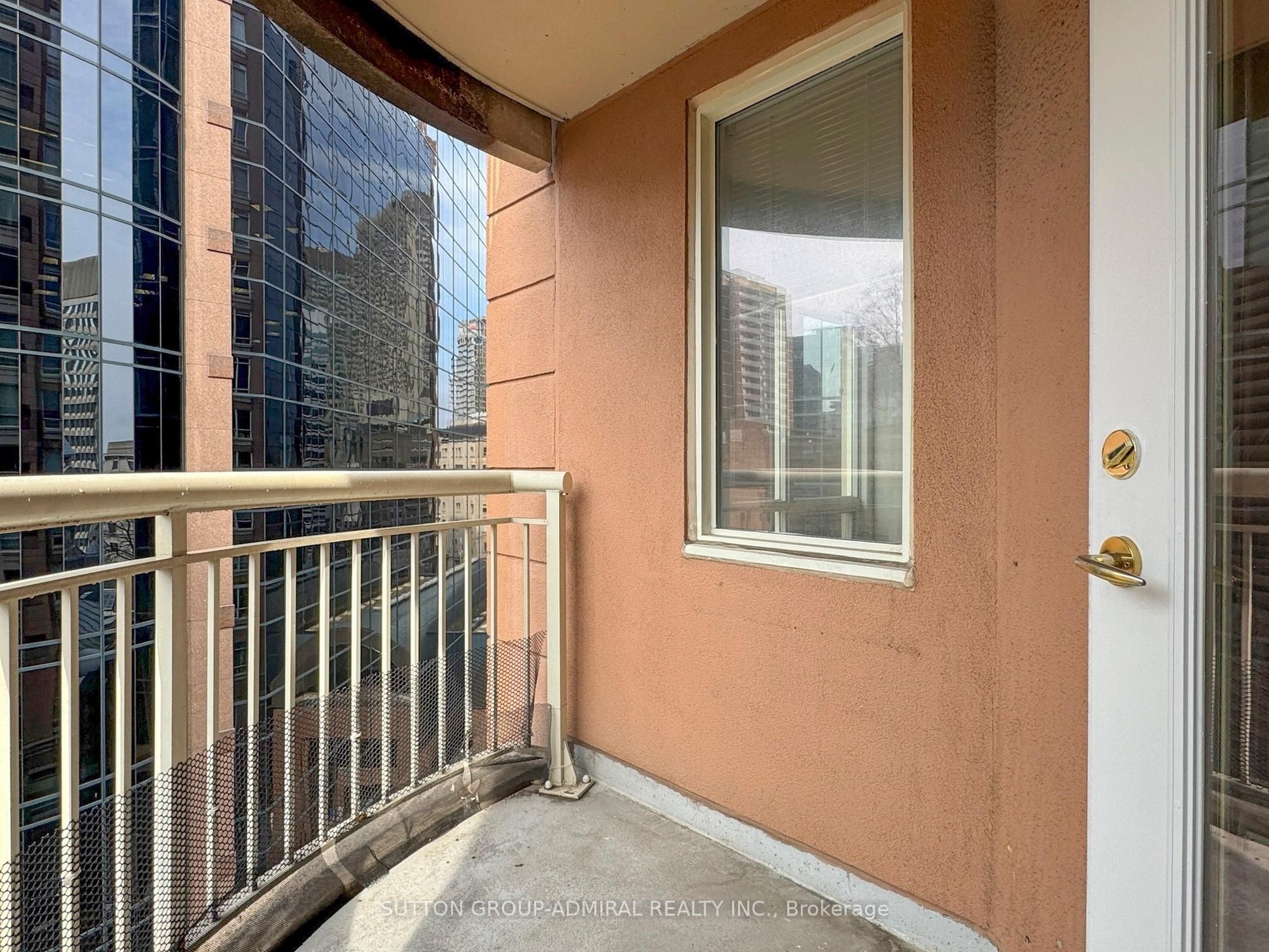 100 Hayden Street 812 Property Photo 25